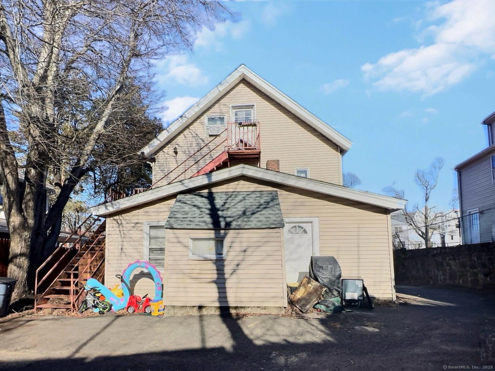 1 North Taylor Avenue
