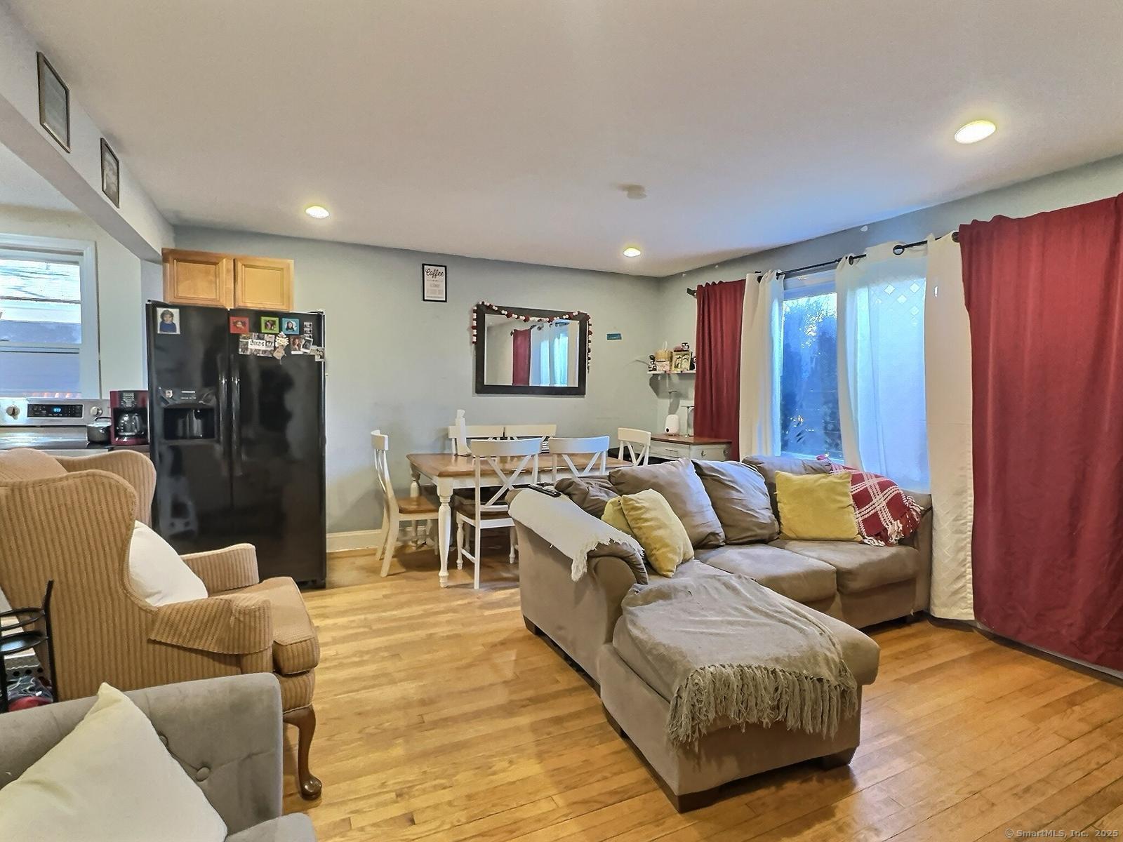 1 North Taylor Avenue