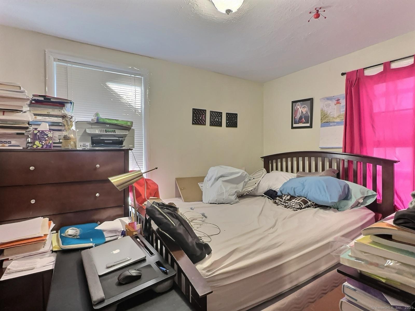 1 North Taylor Avenue