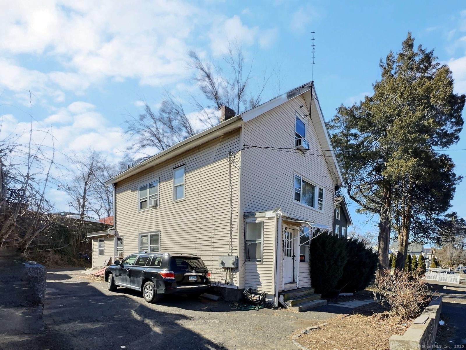 1 North Taylor Avenue