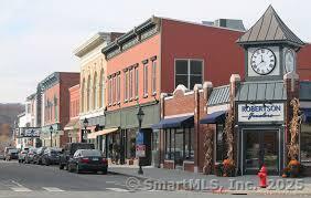 17 Fordyce Court APT 13