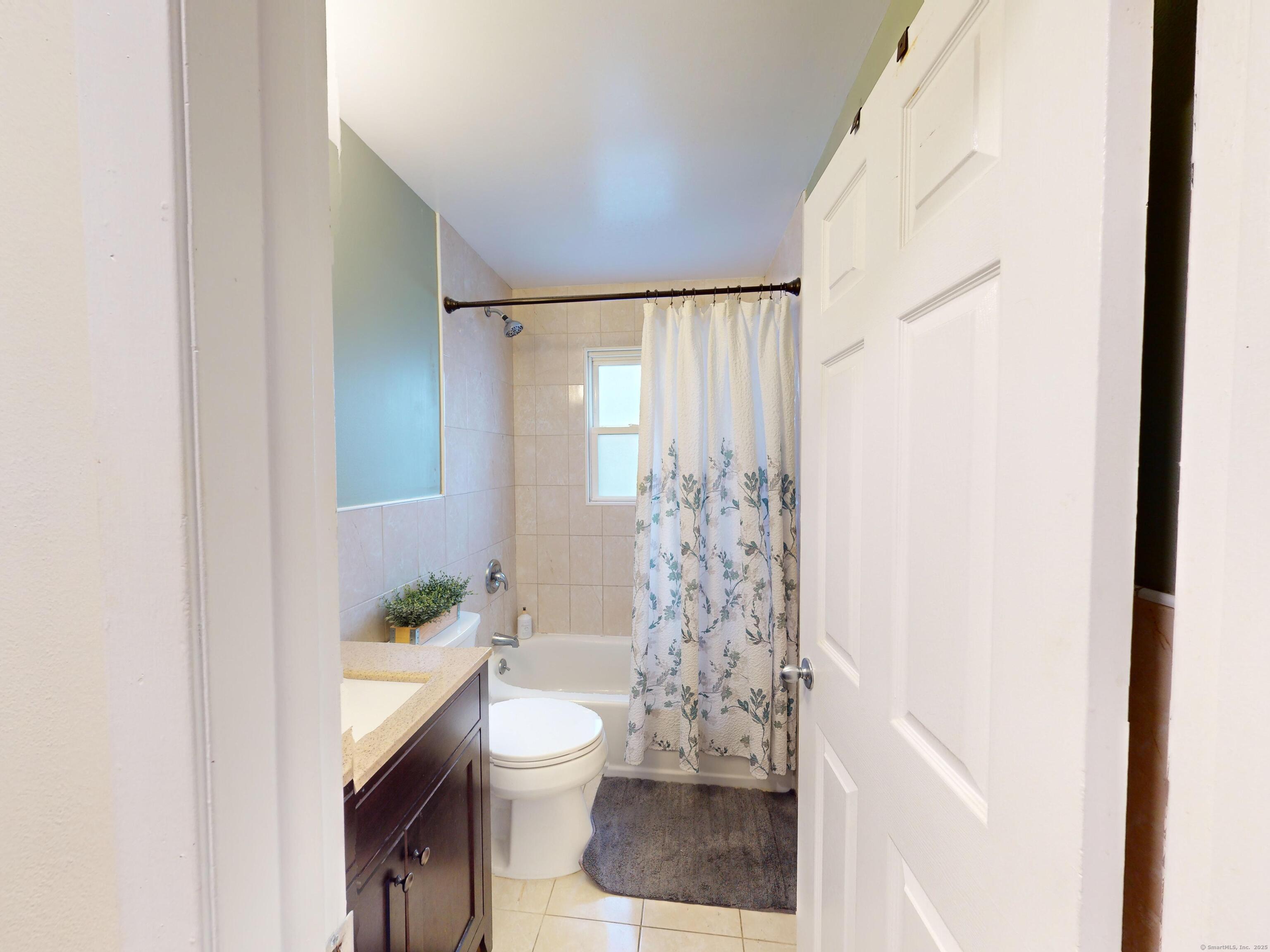 17 Fordyce Court APT 13