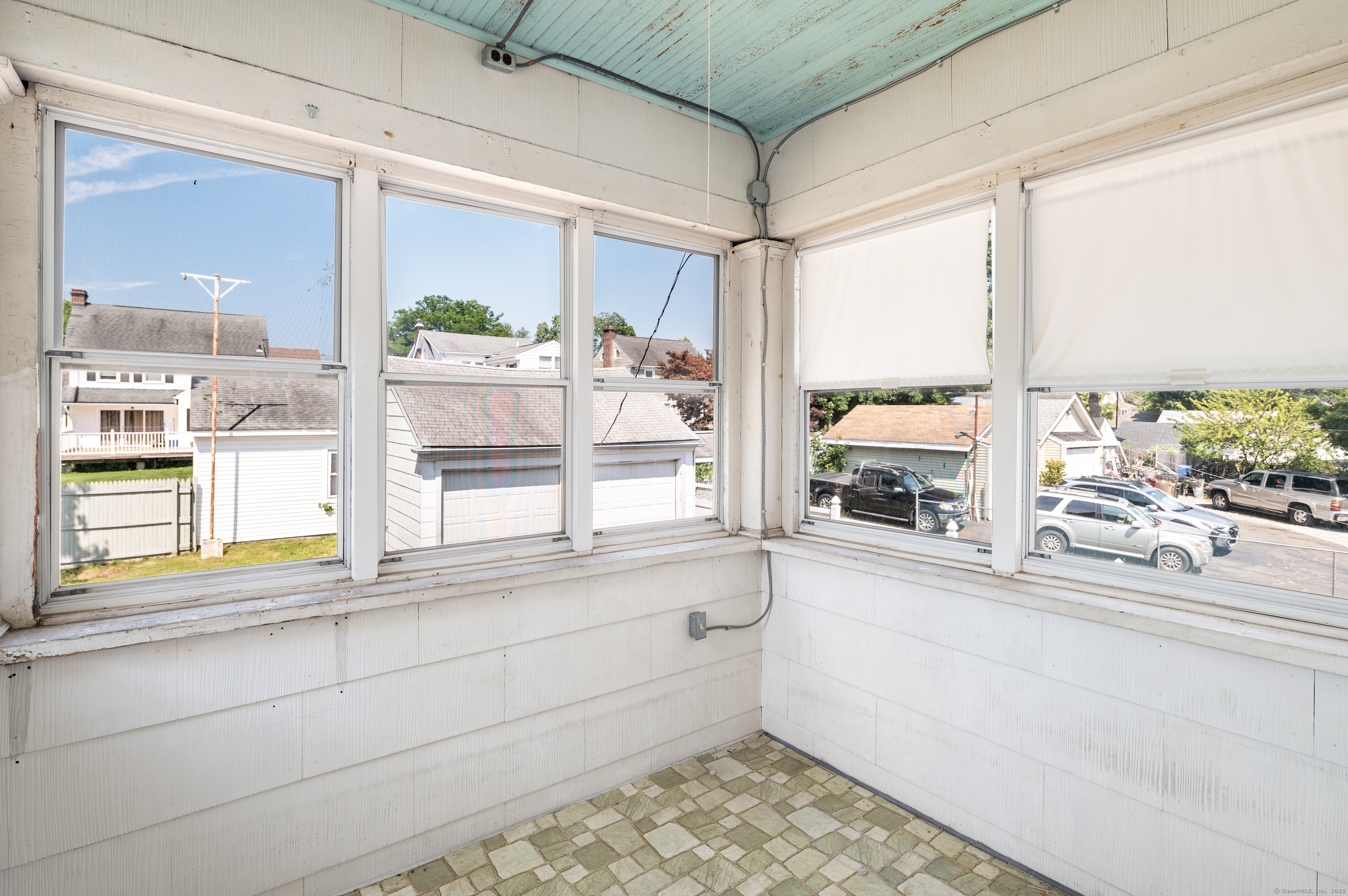 35 Hinckley Avenue