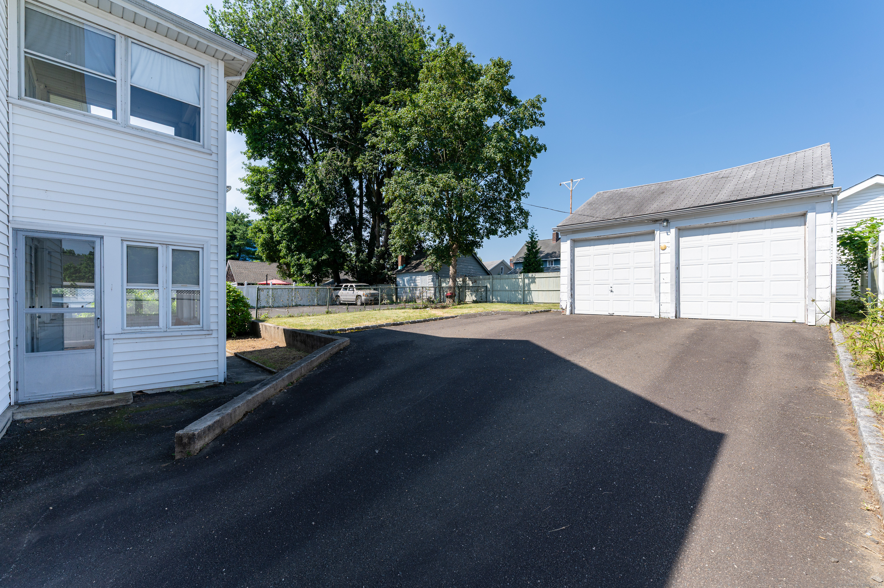 35 Hinckley Avenue