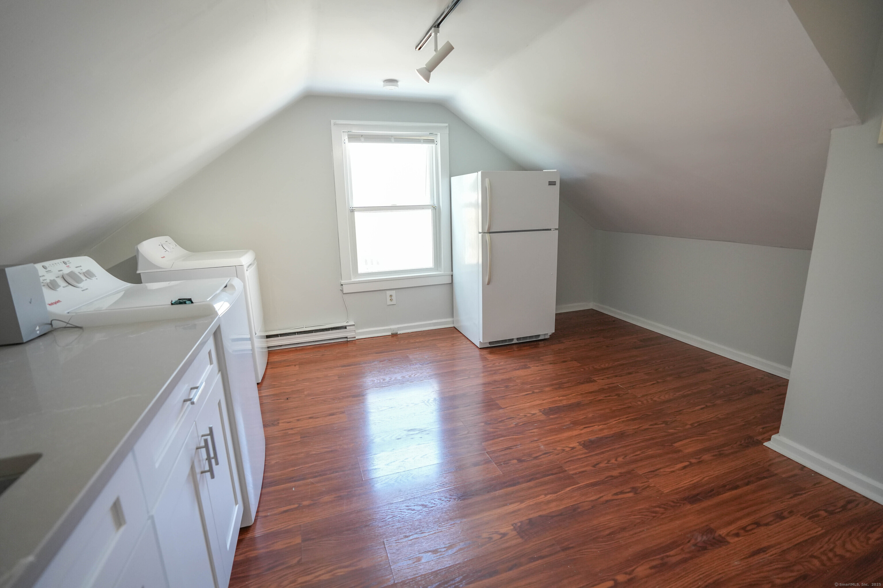 14 Mayflower Avenue 3