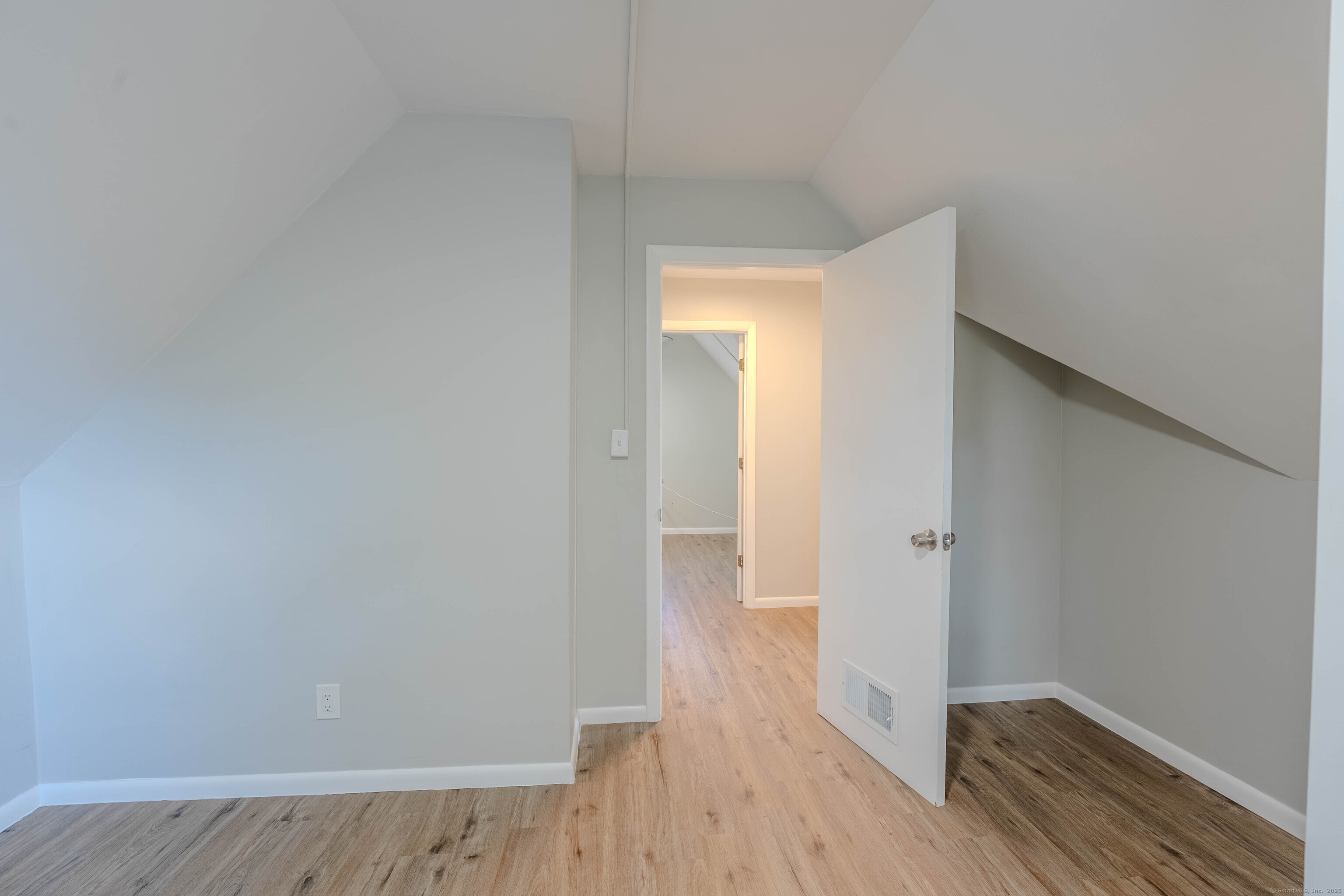 37 Quintard Avenue 2