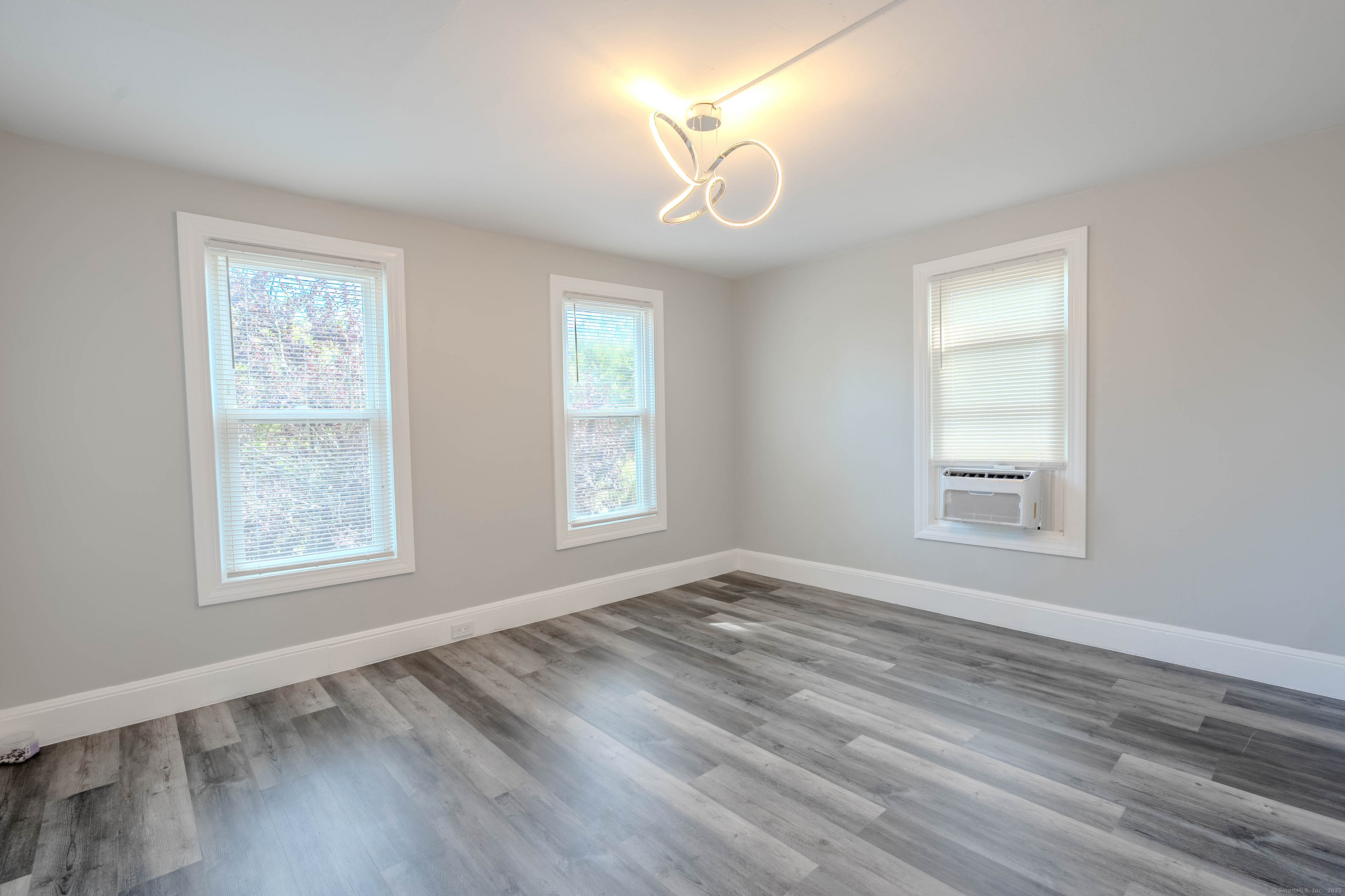 37 Quintard Avenue 2