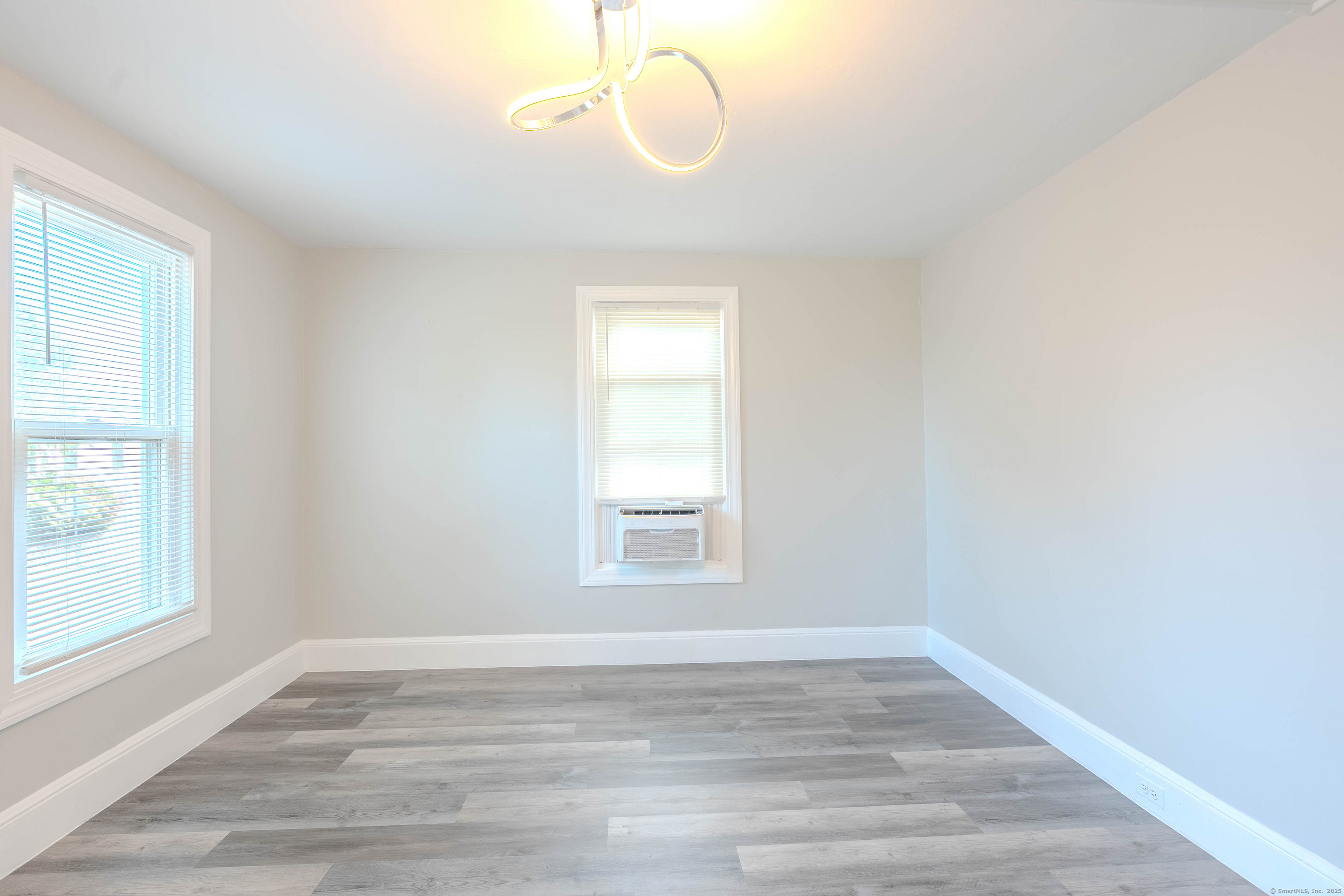 37 Quintard Avenue 2