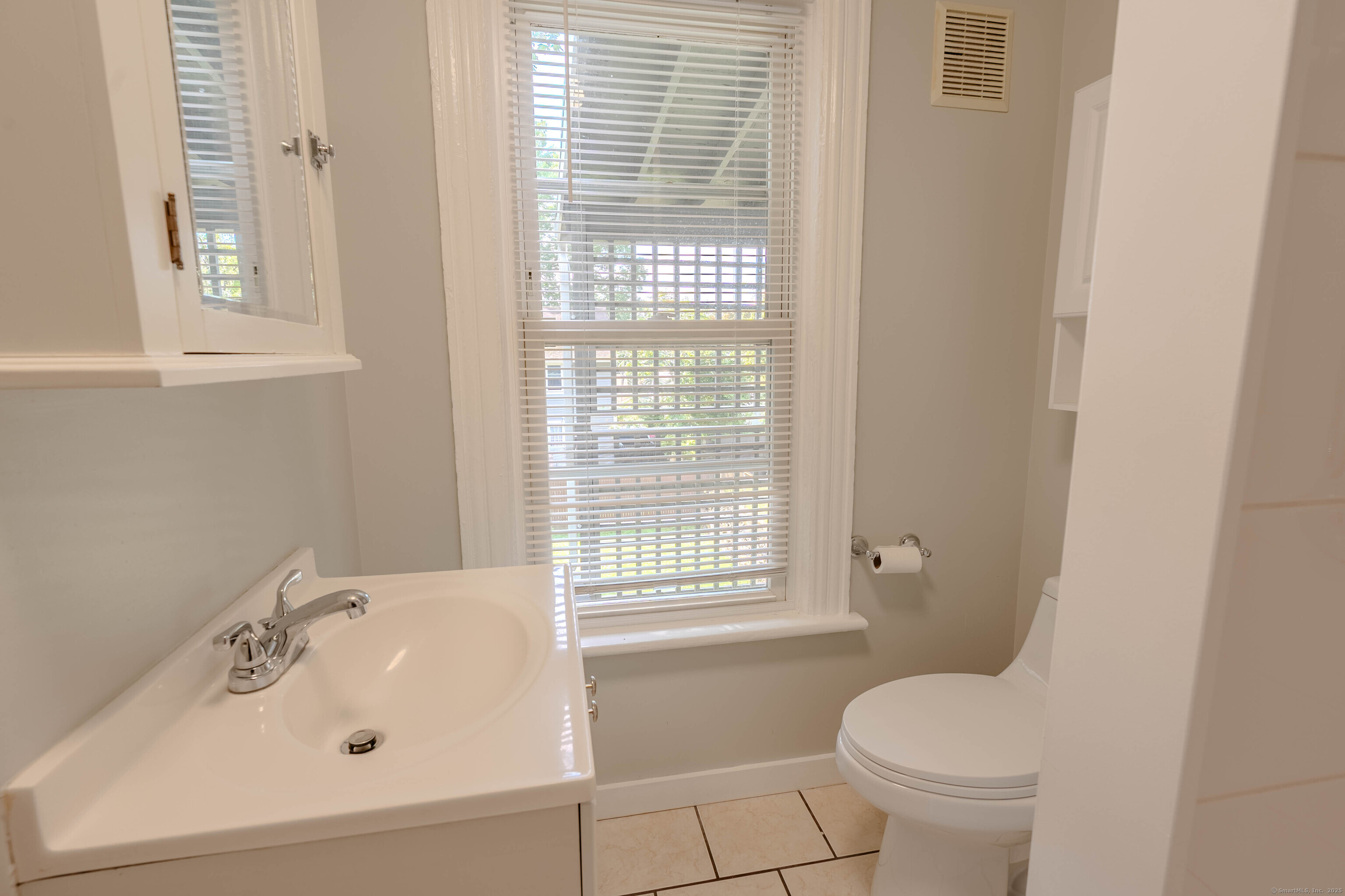 37 Quintard Avenue 2