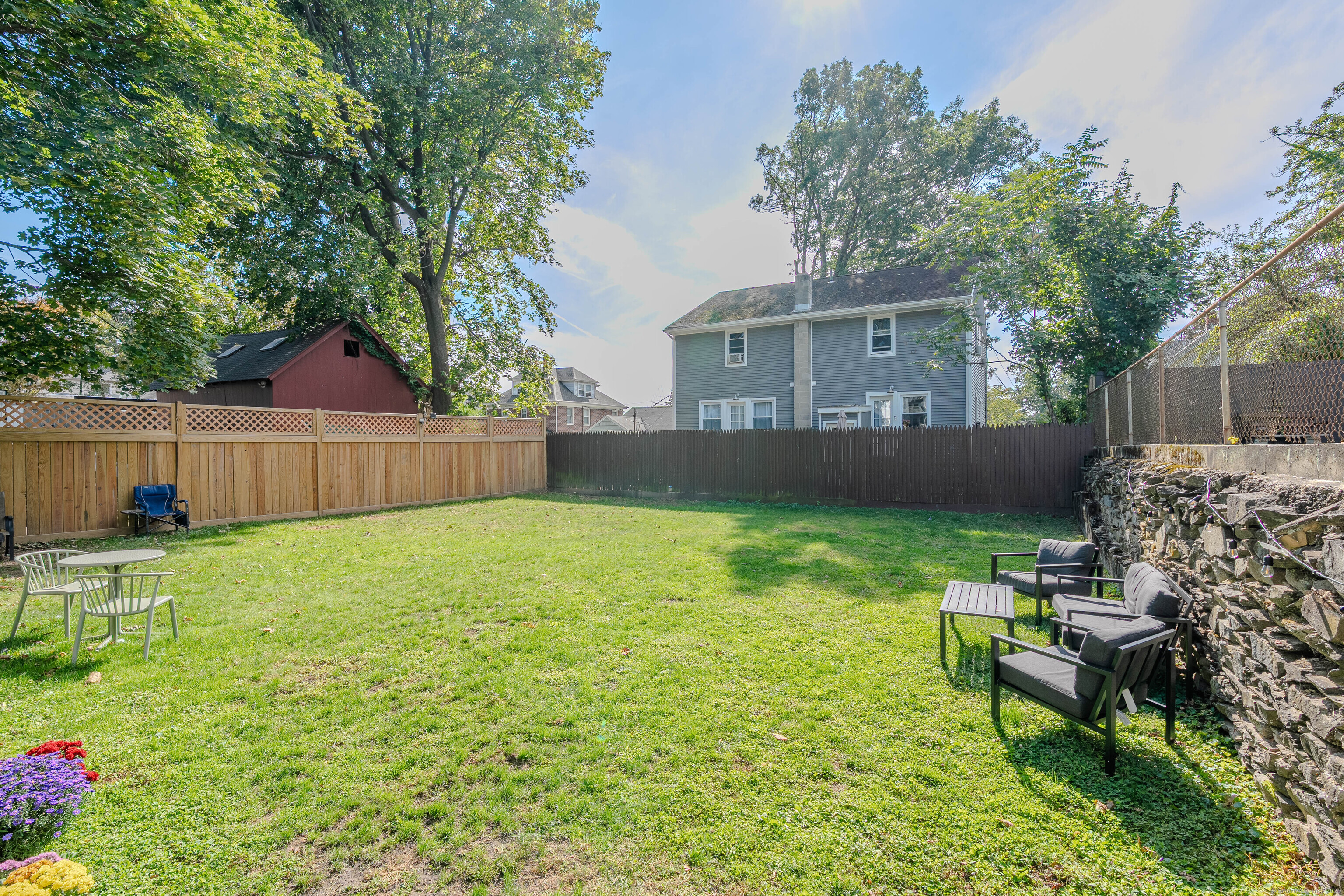 37 Quintard Avenue 2