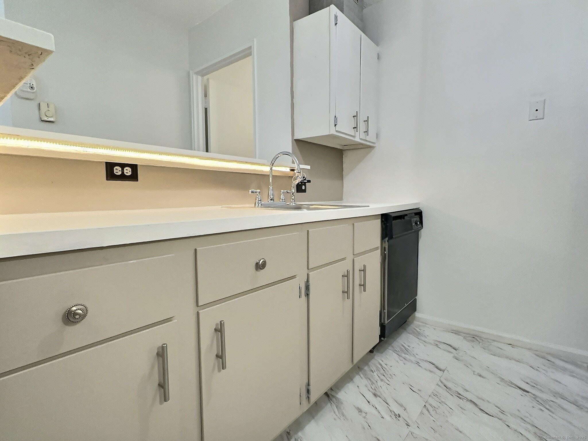 26 Prospect Street APT 27