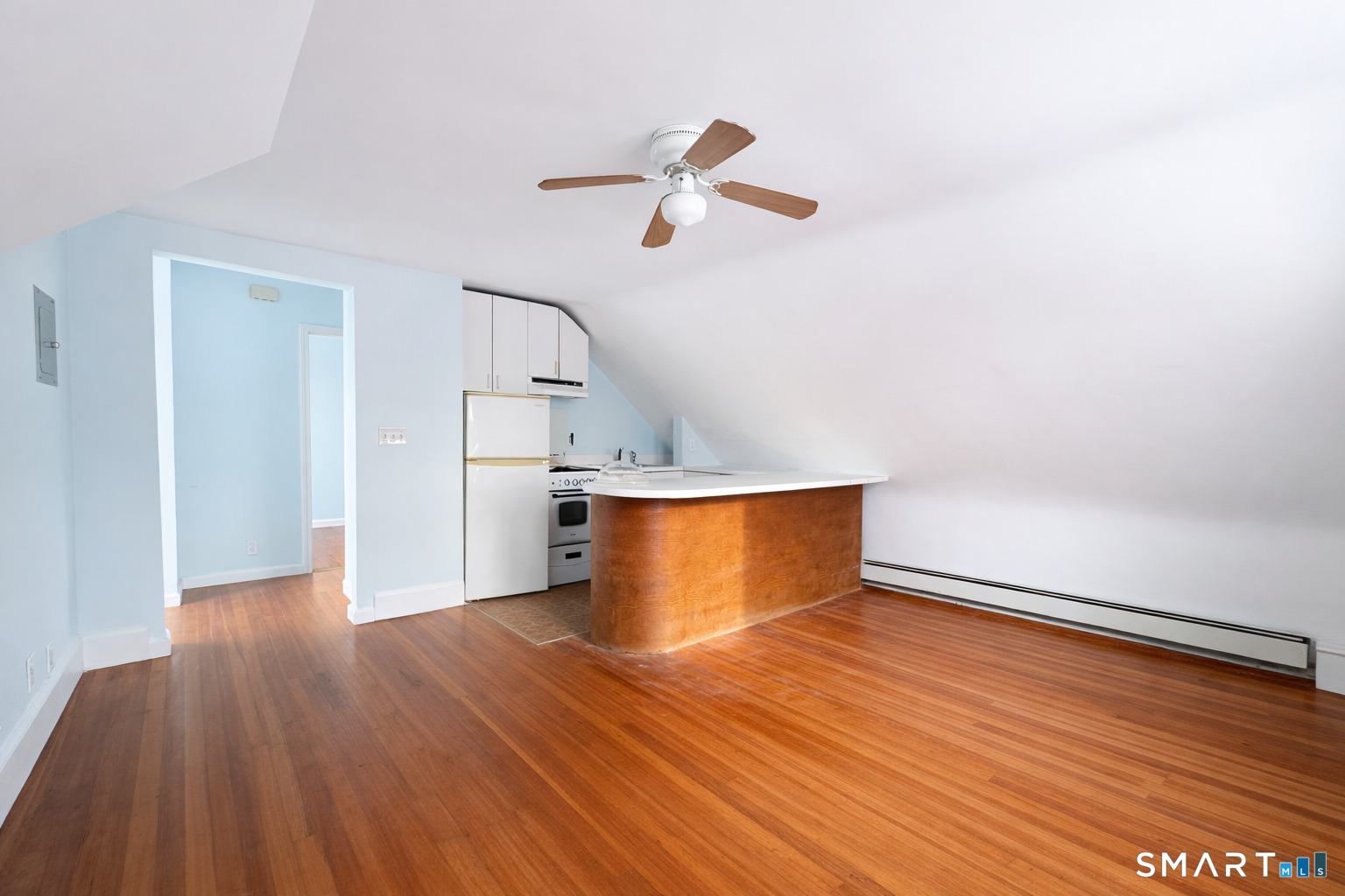 98 Scofield Avenue