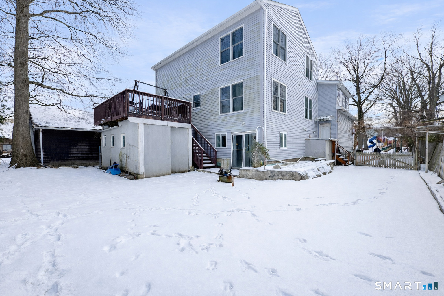98 Scofield Avenue