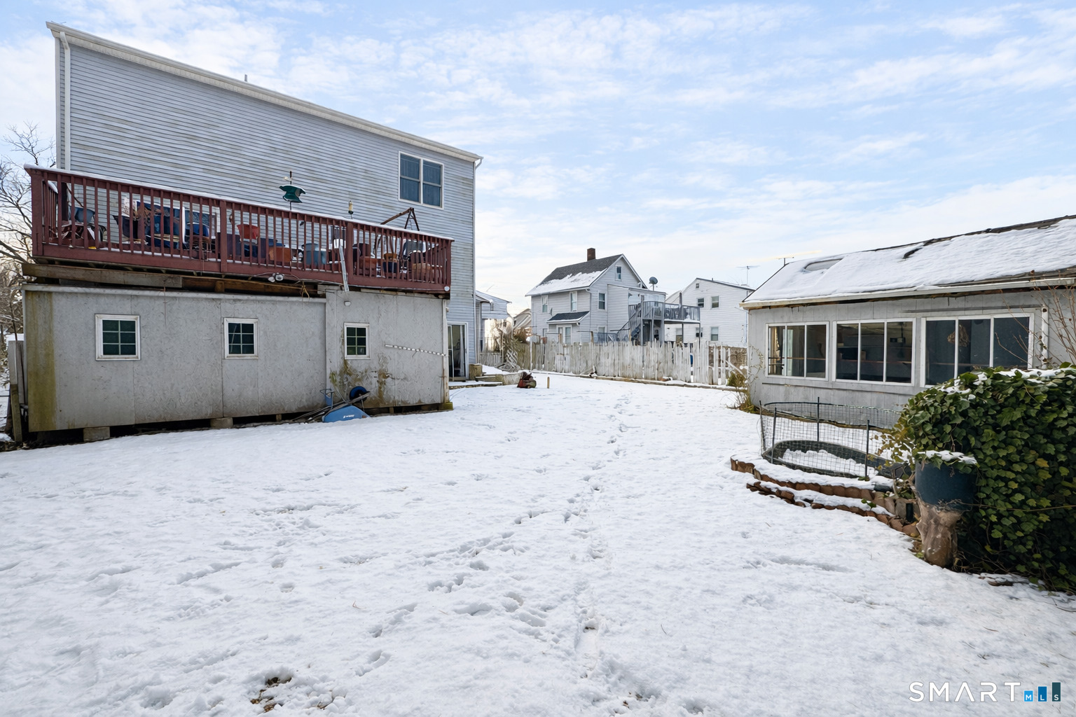 98 Scofield Avenue