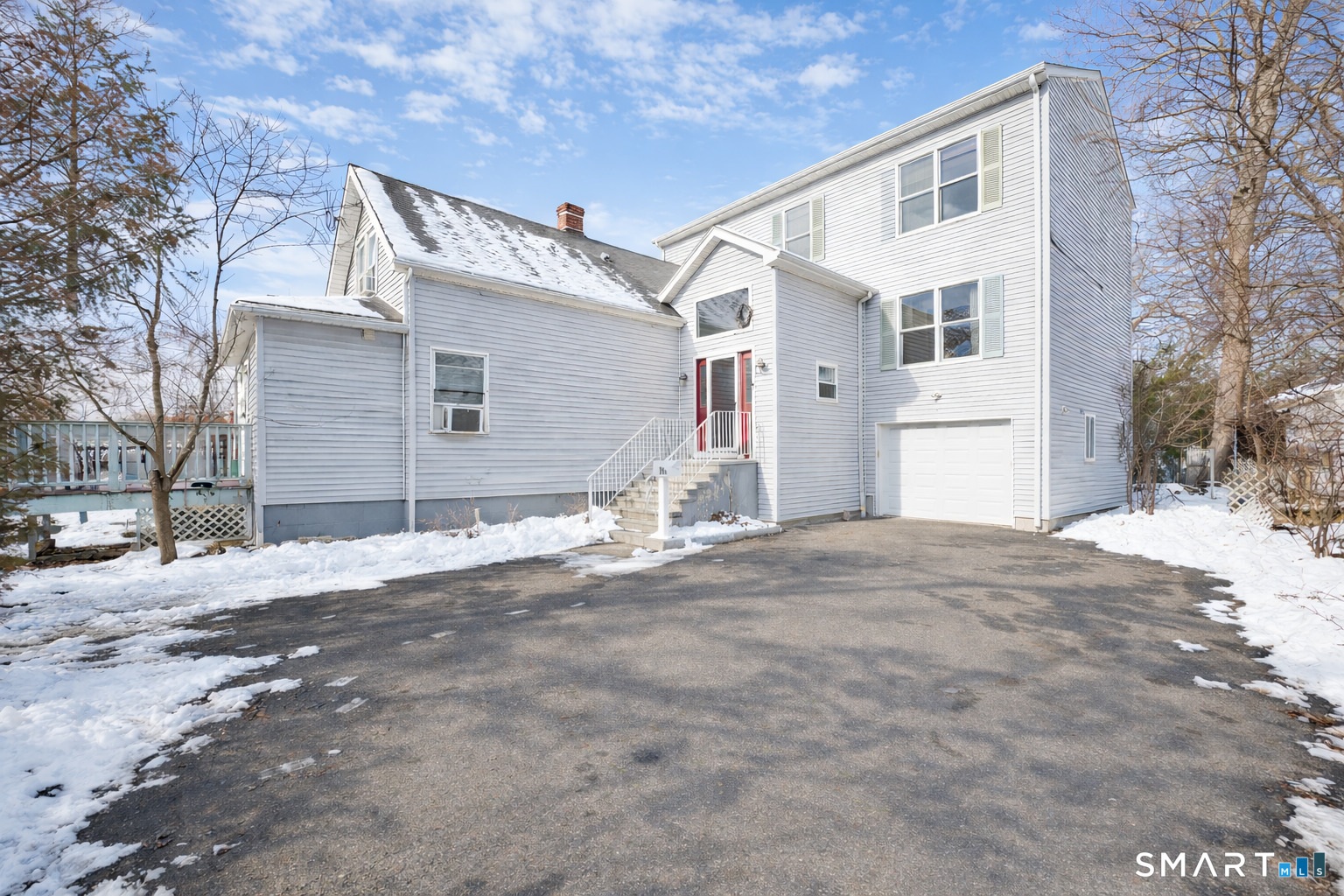 98 Scofield Avenue
