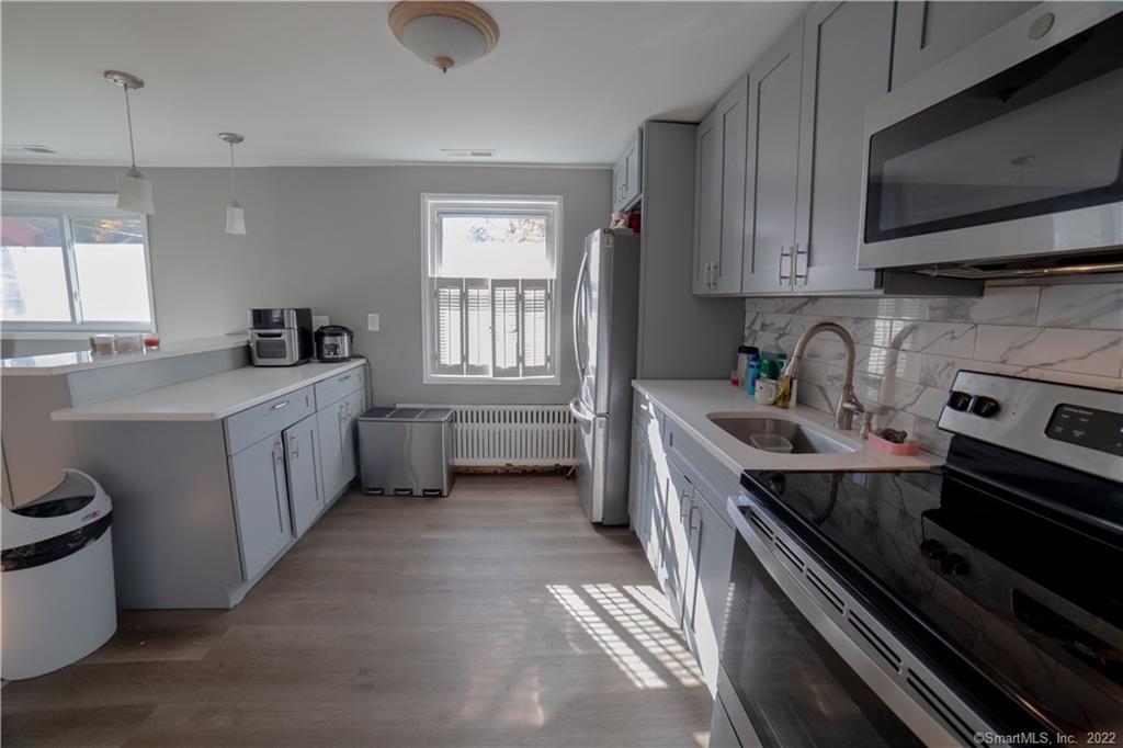 75 Van Buskirk Avenue 75