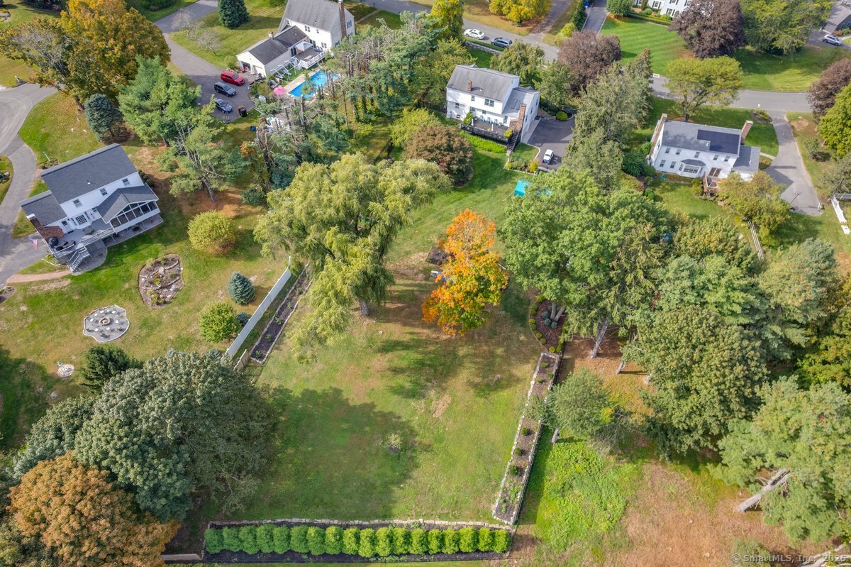 14 Winthrop Road
