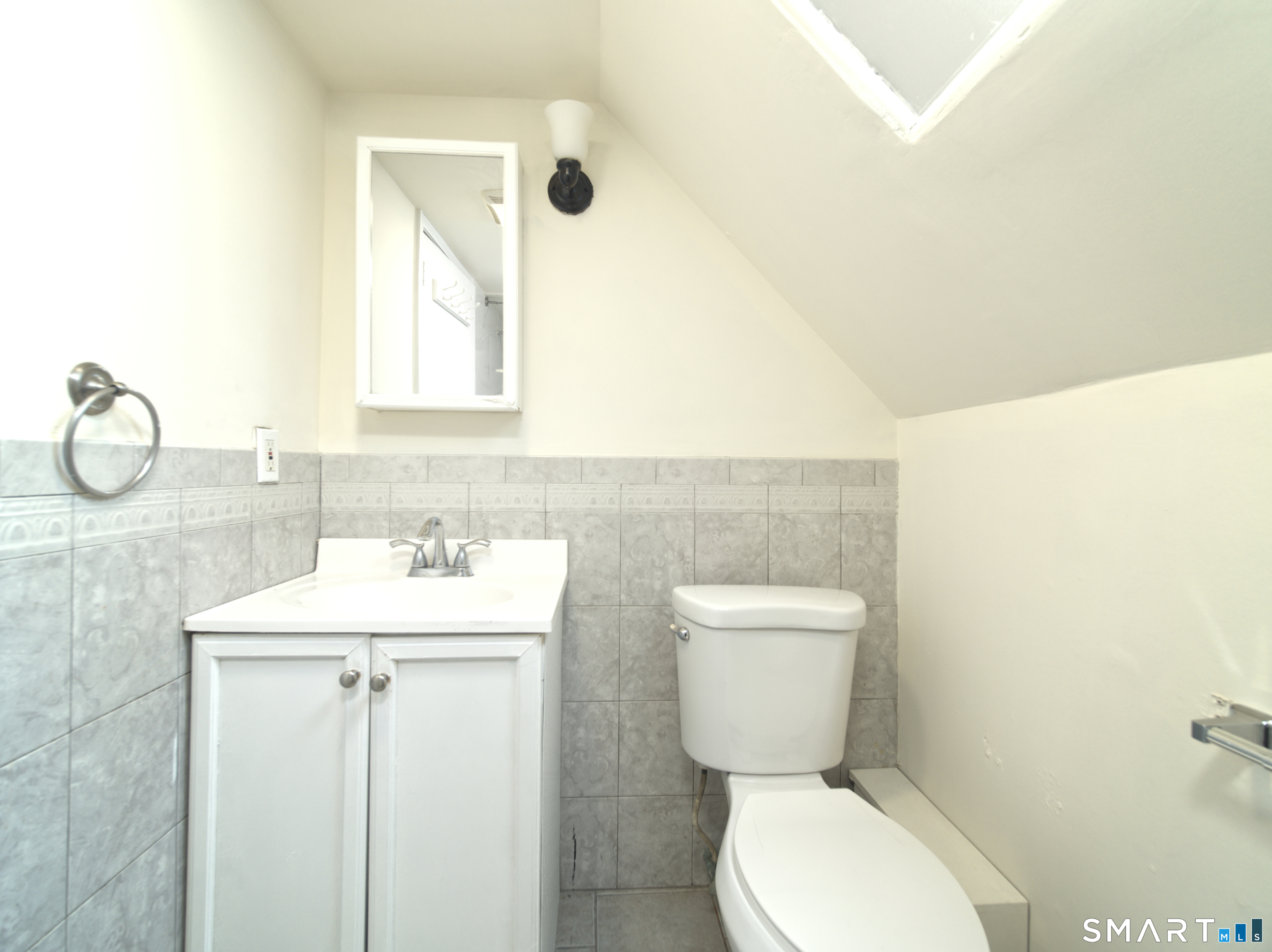 361 Ridgefield Avenue 3rd Floor