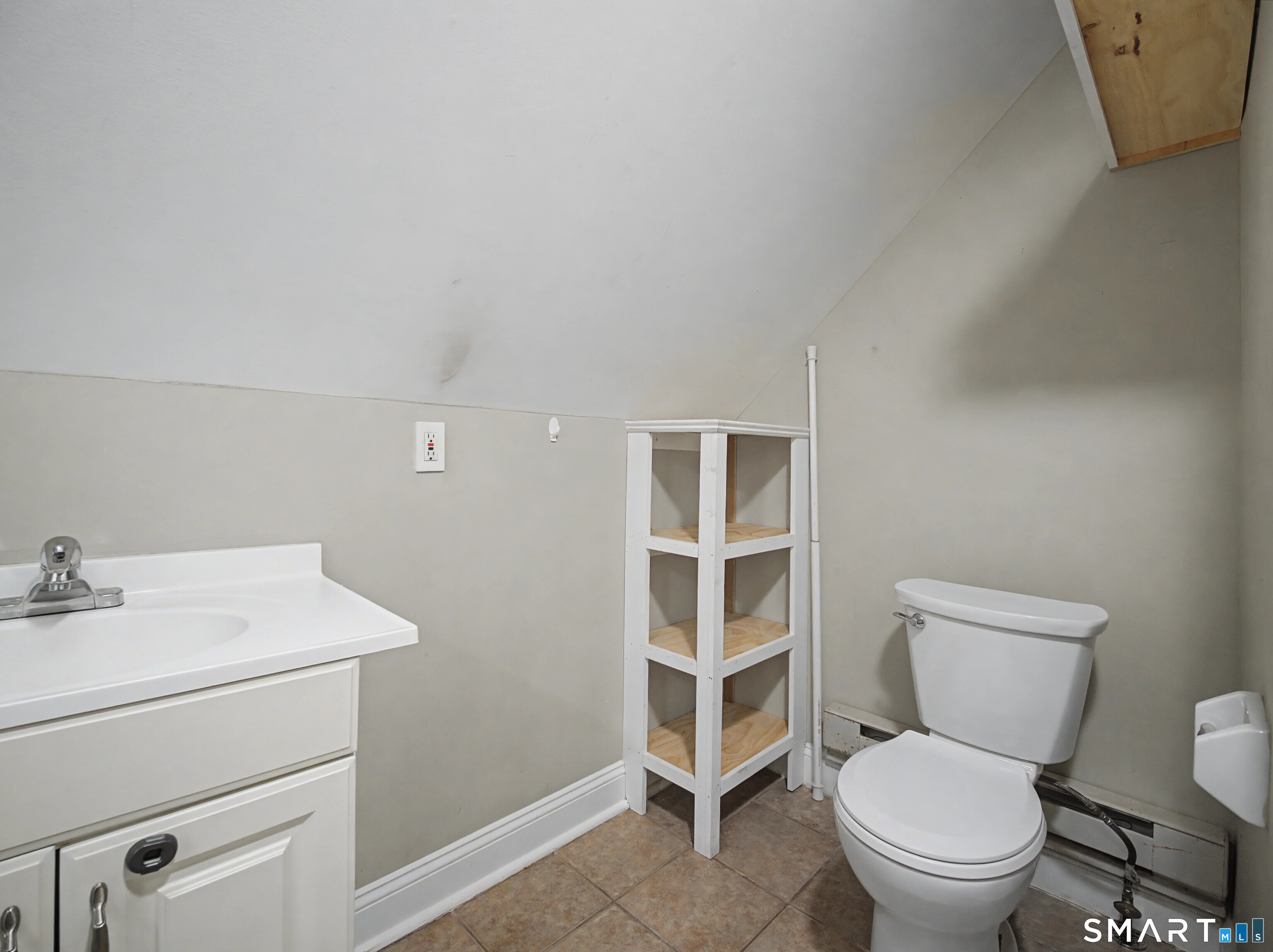 1440 Wood Avenue 3rd Floor