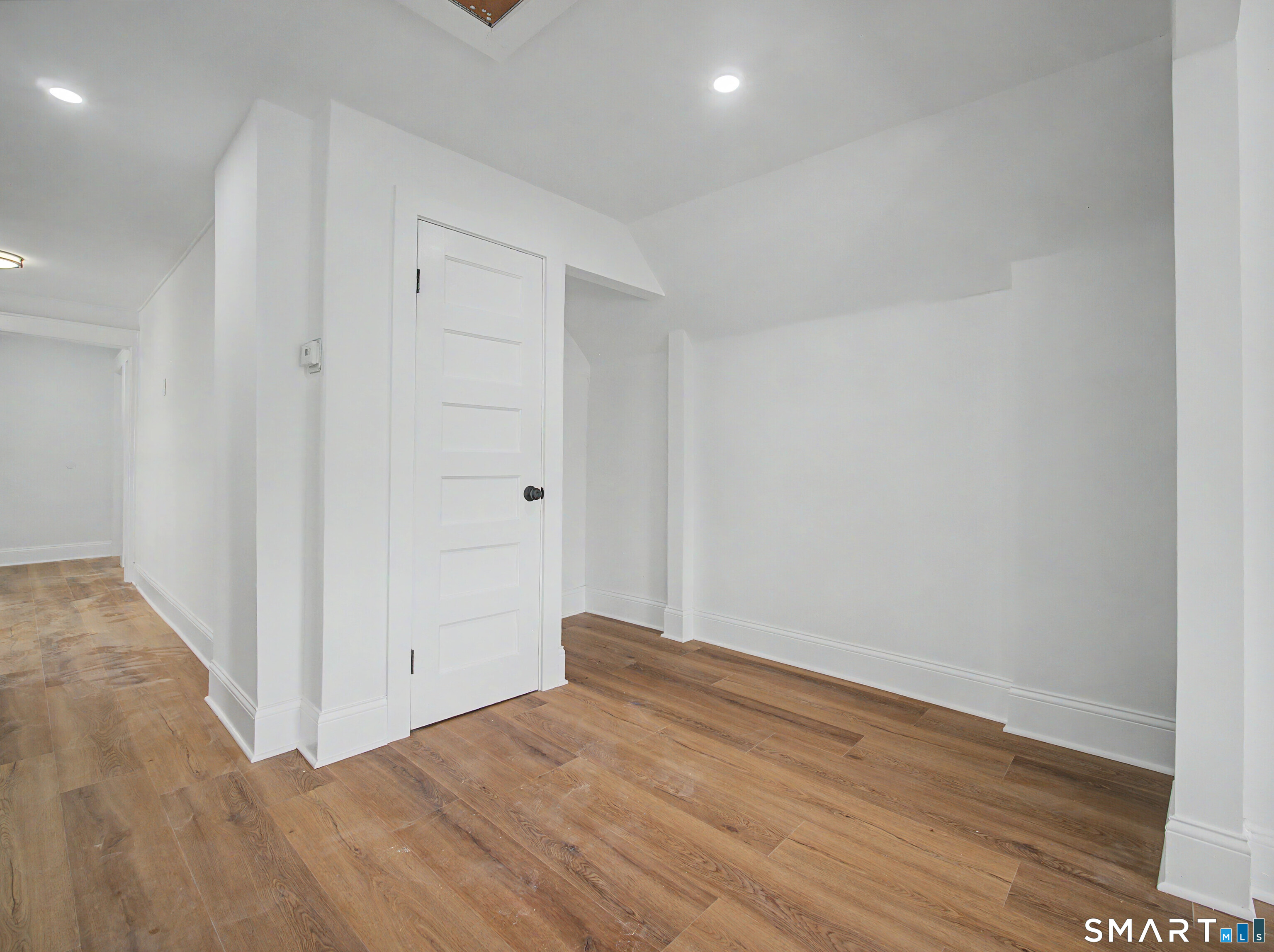 1872 North Avenue 3rd Floor