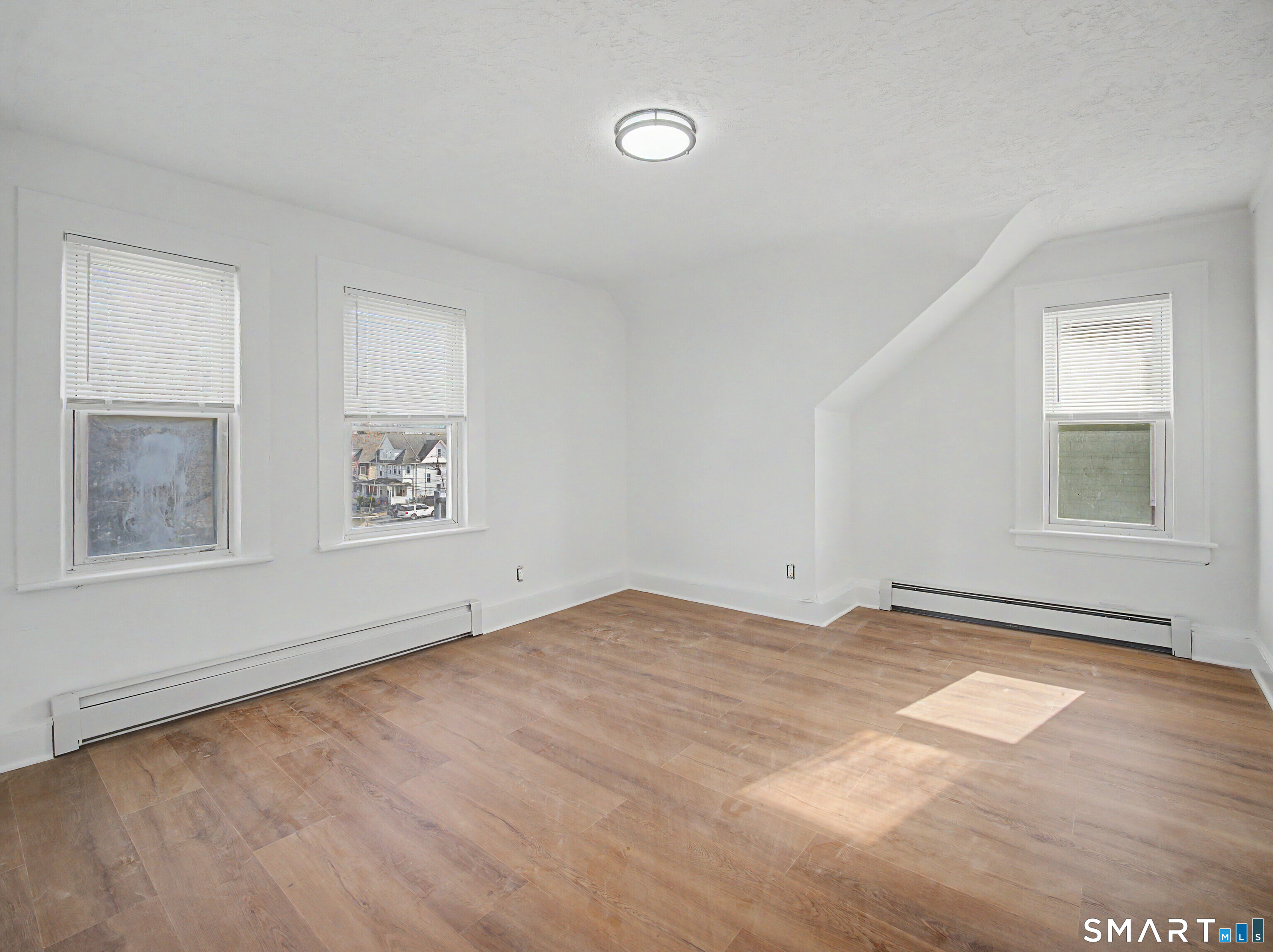 1872 North Avenue 3rd Floor