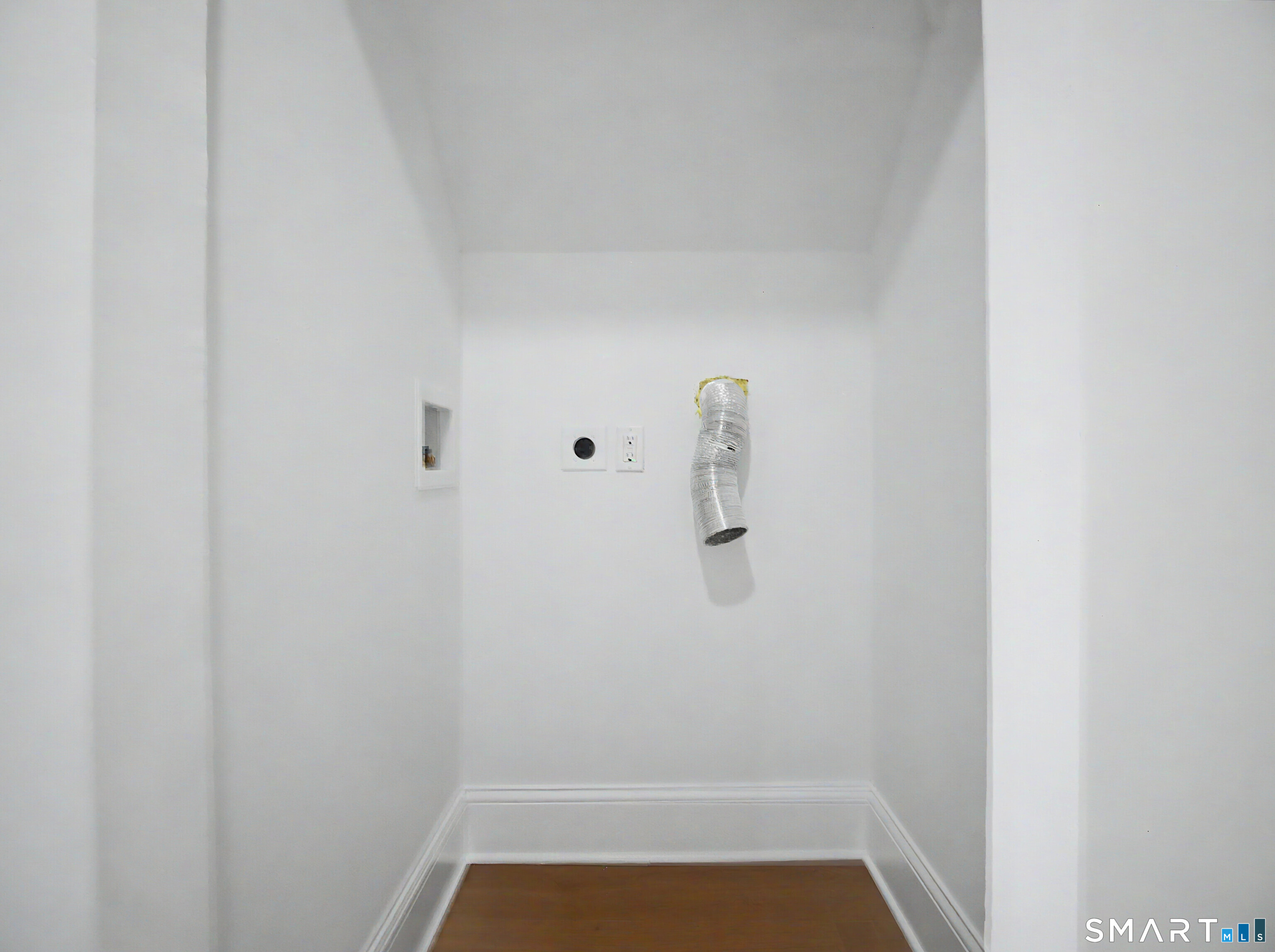 1872 North Avenue 3rd Floor