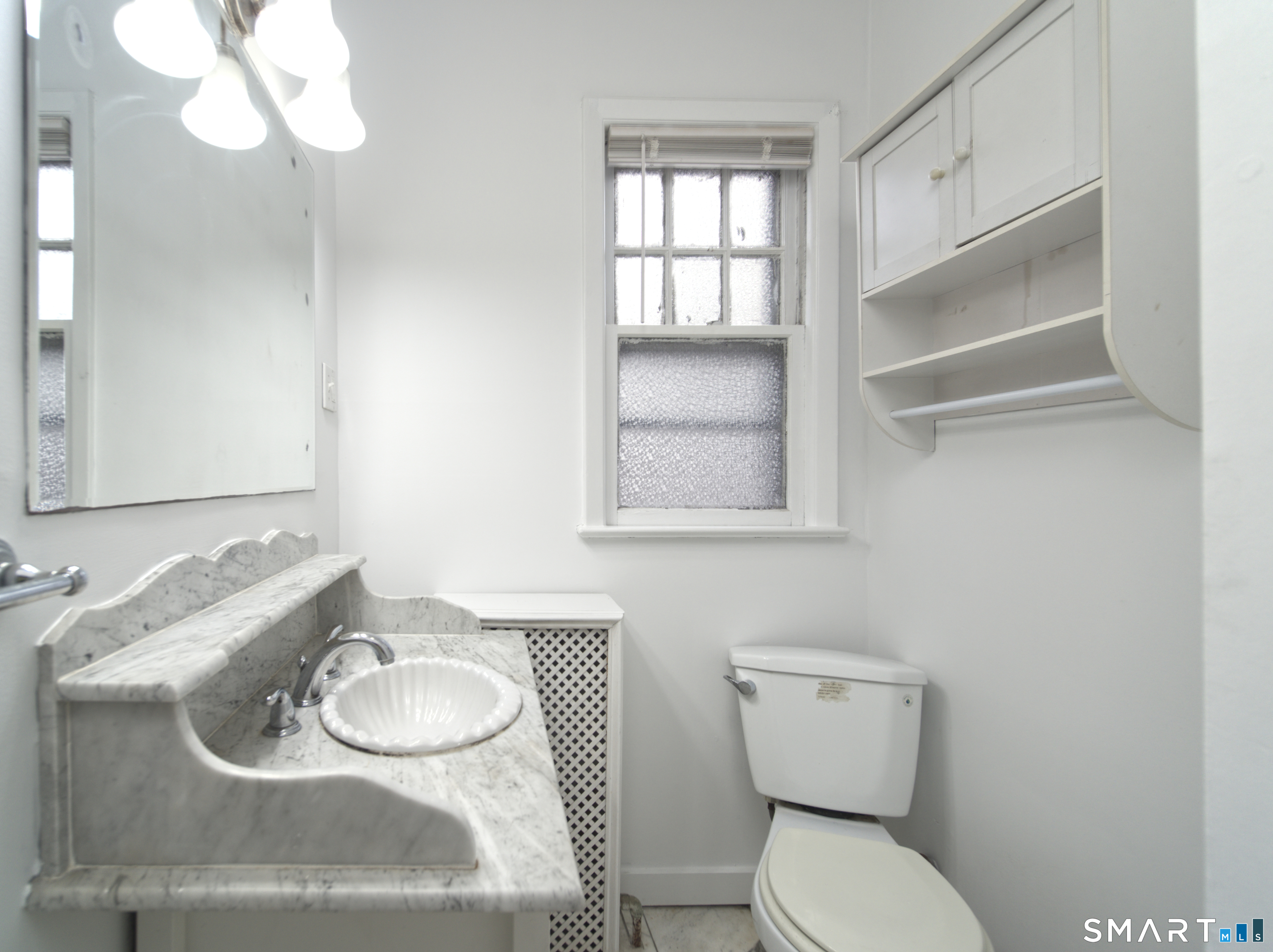 1440 Wood Avenue 2nd Floor