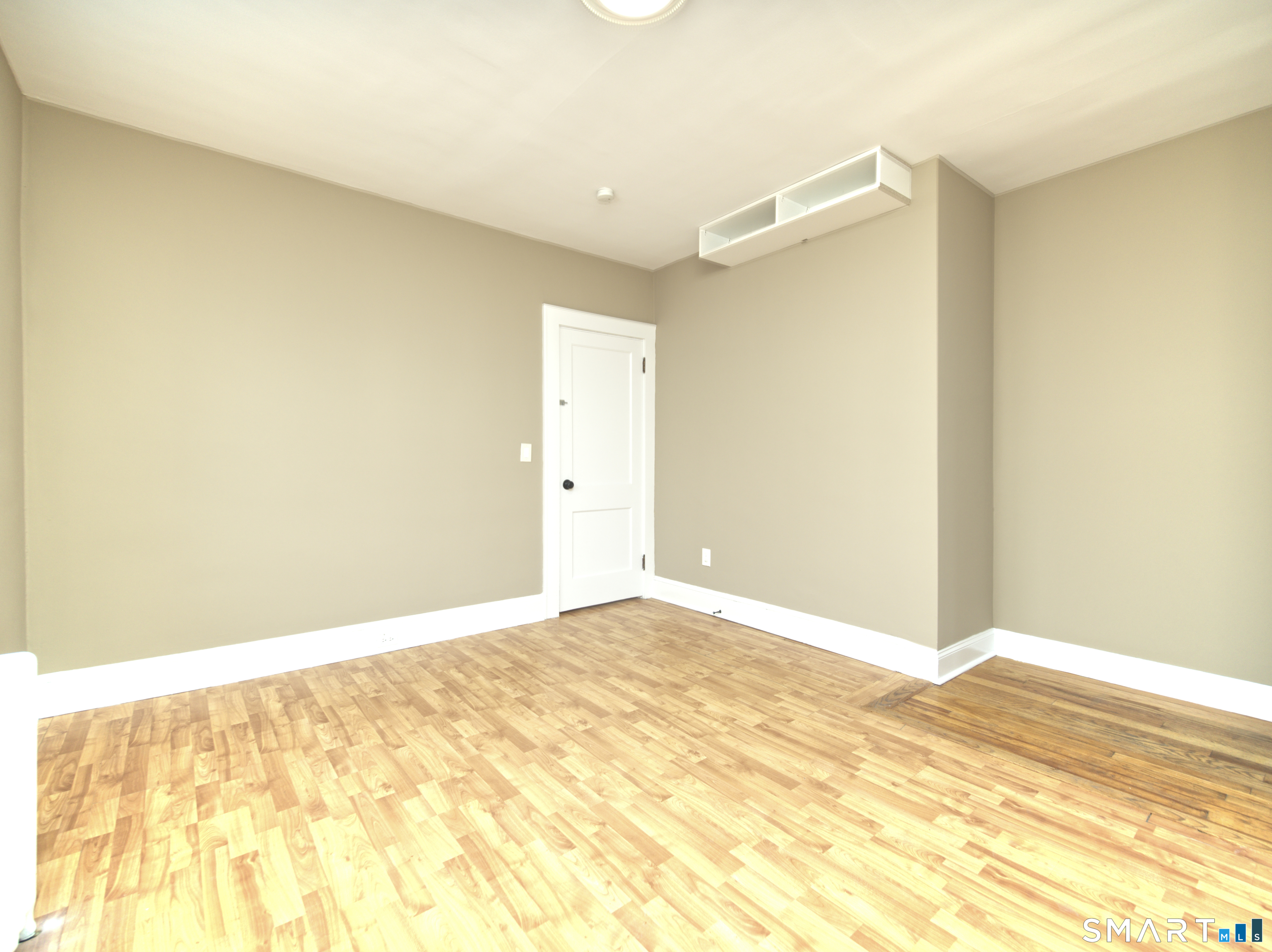 1440 Wood Avenue 2nd Floor