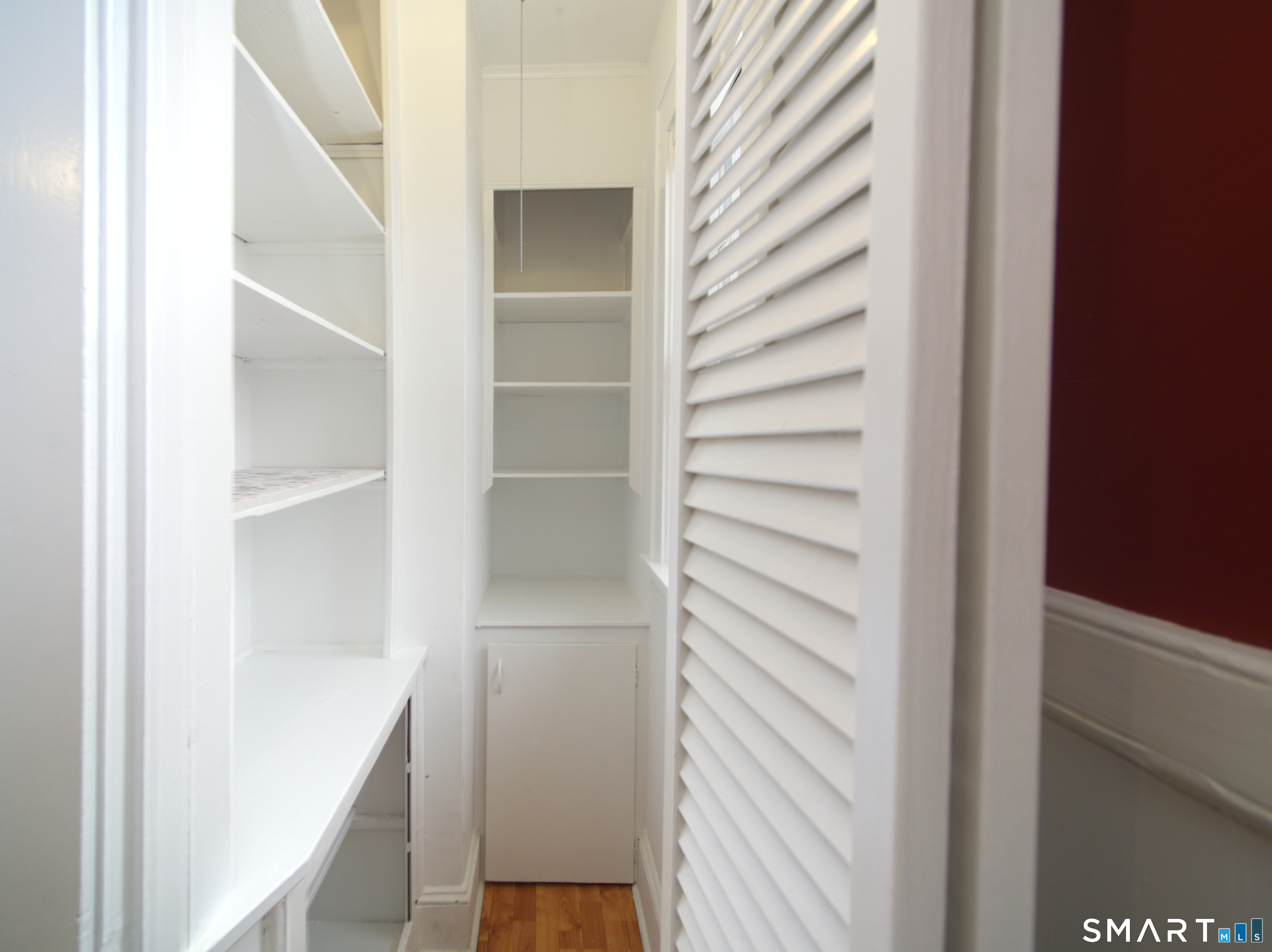 1440 Wood Avenue 2nd Floor