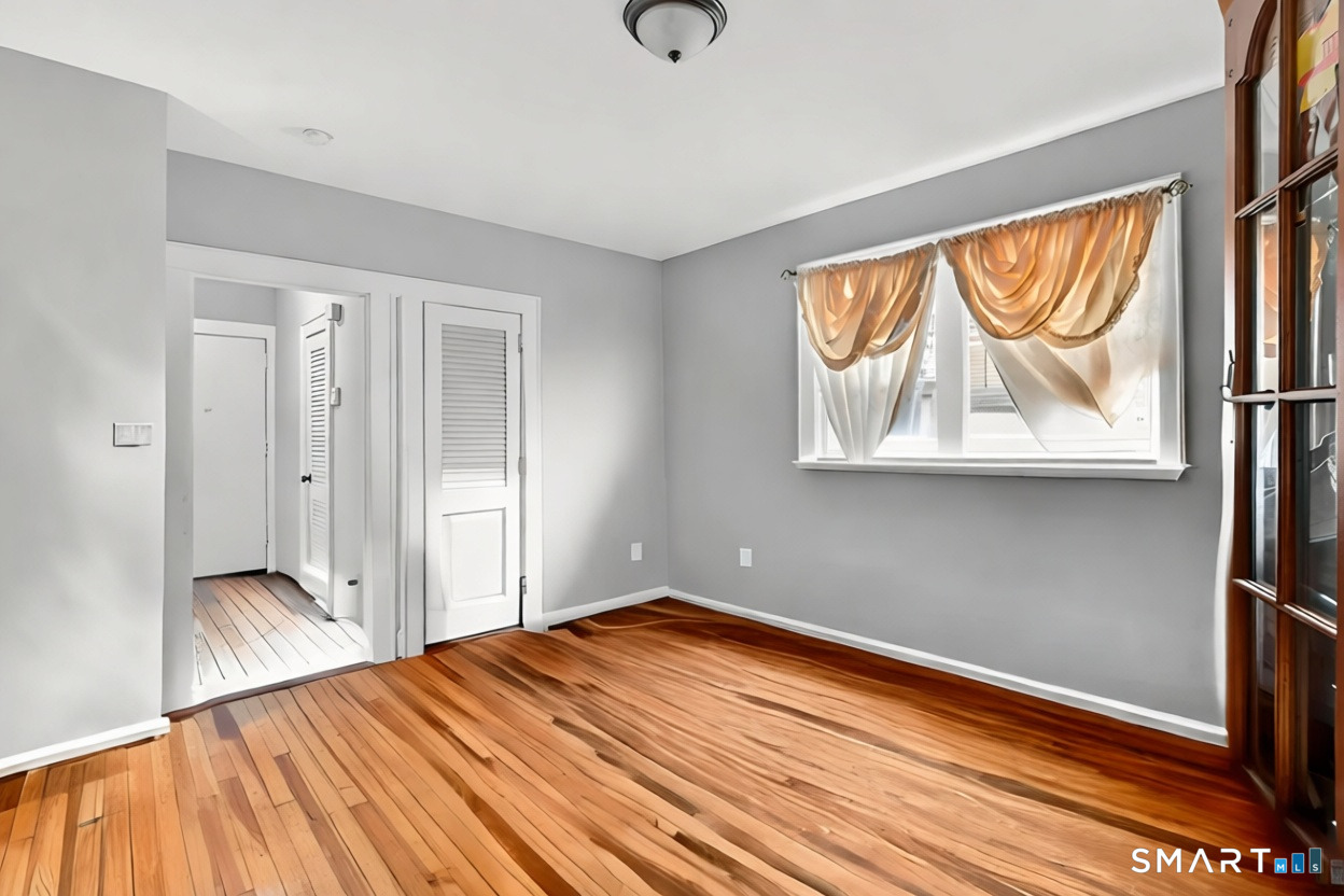 1440 Wood Avenue 1st Floor