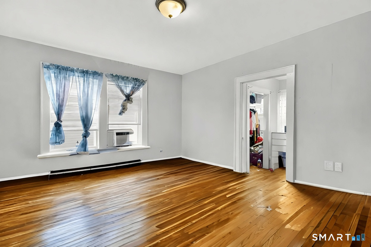 1440 Wood Avenue 1st Floor