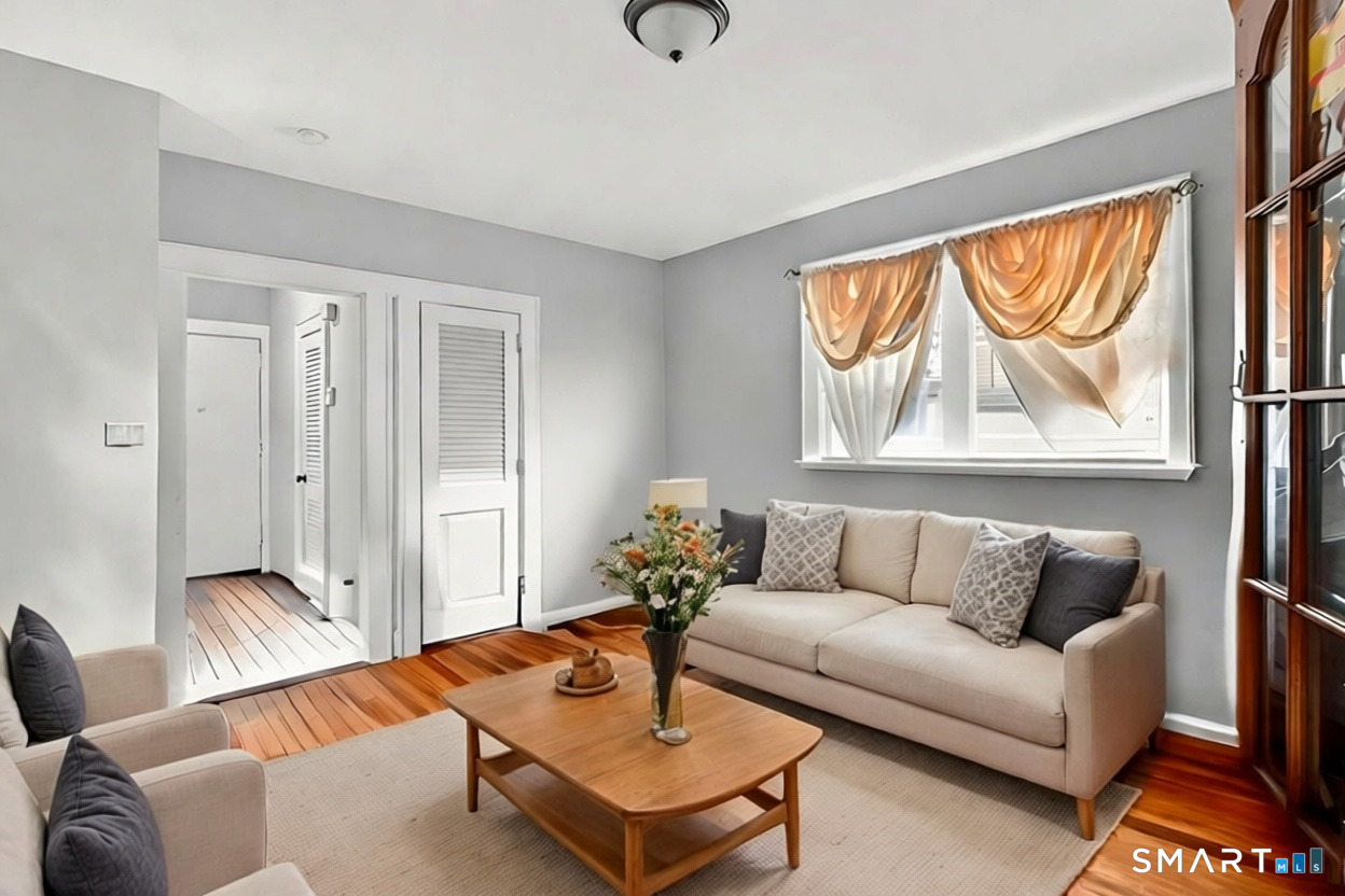 1440 Wood Avenue 1st Floor