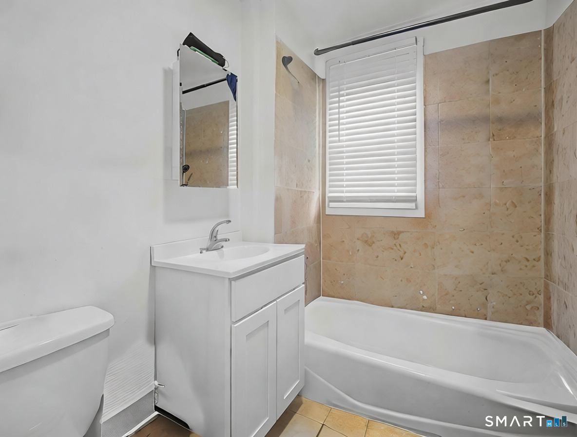 1872 North Avenue 2nd Floor