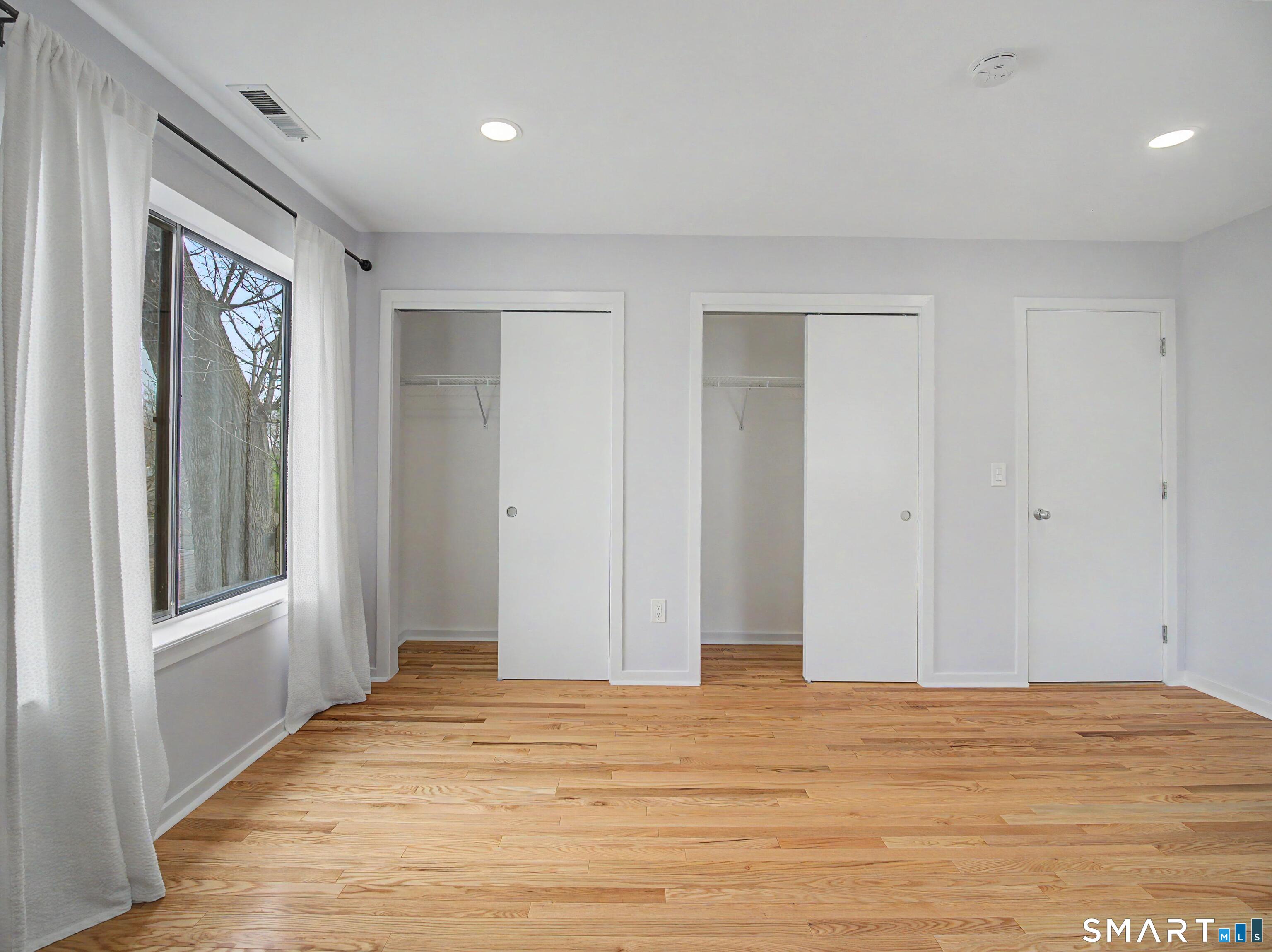 300 Flax Hill Road 3