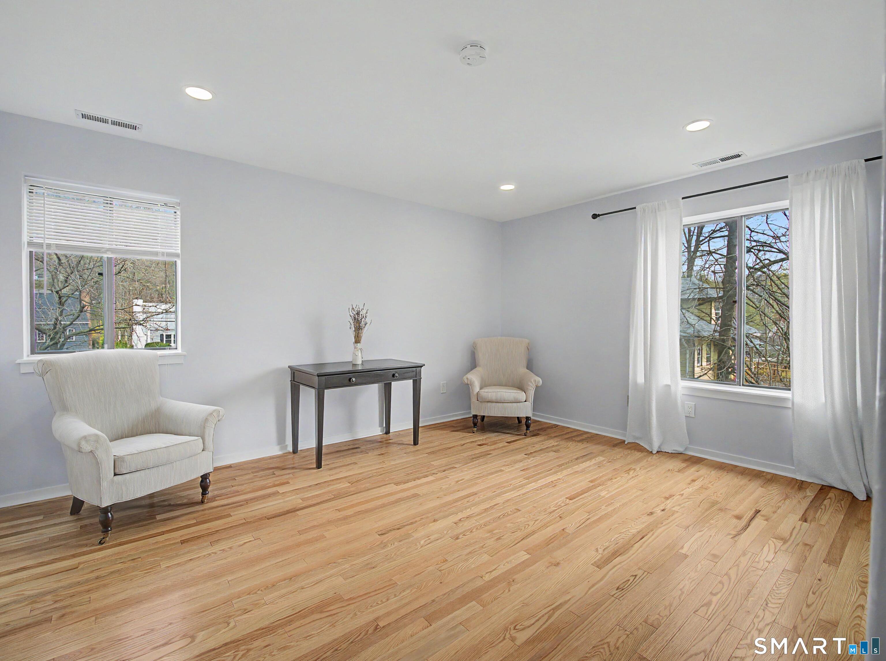 300 Flax Hill Road 3