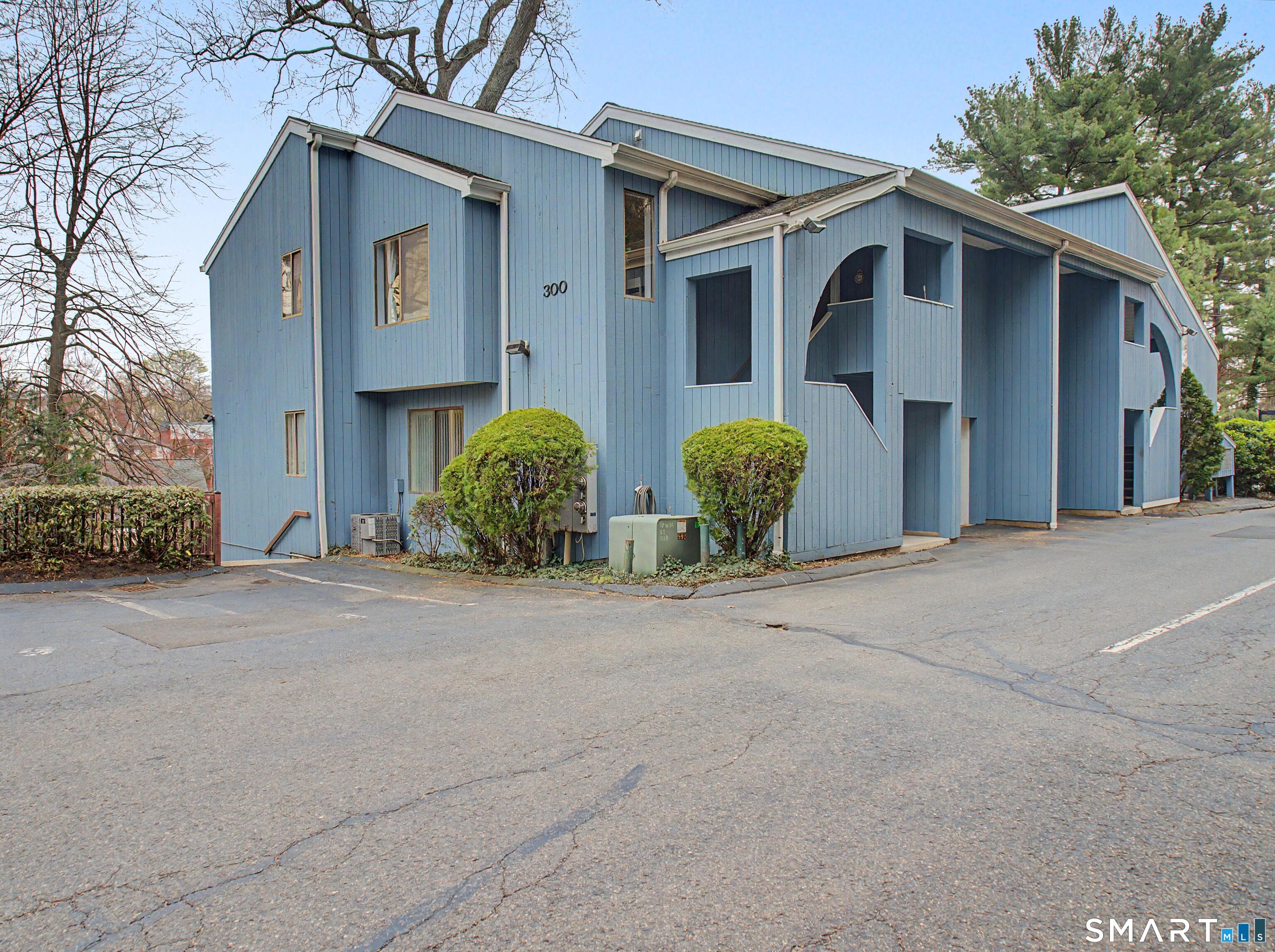 300 Flax Hill Road 3