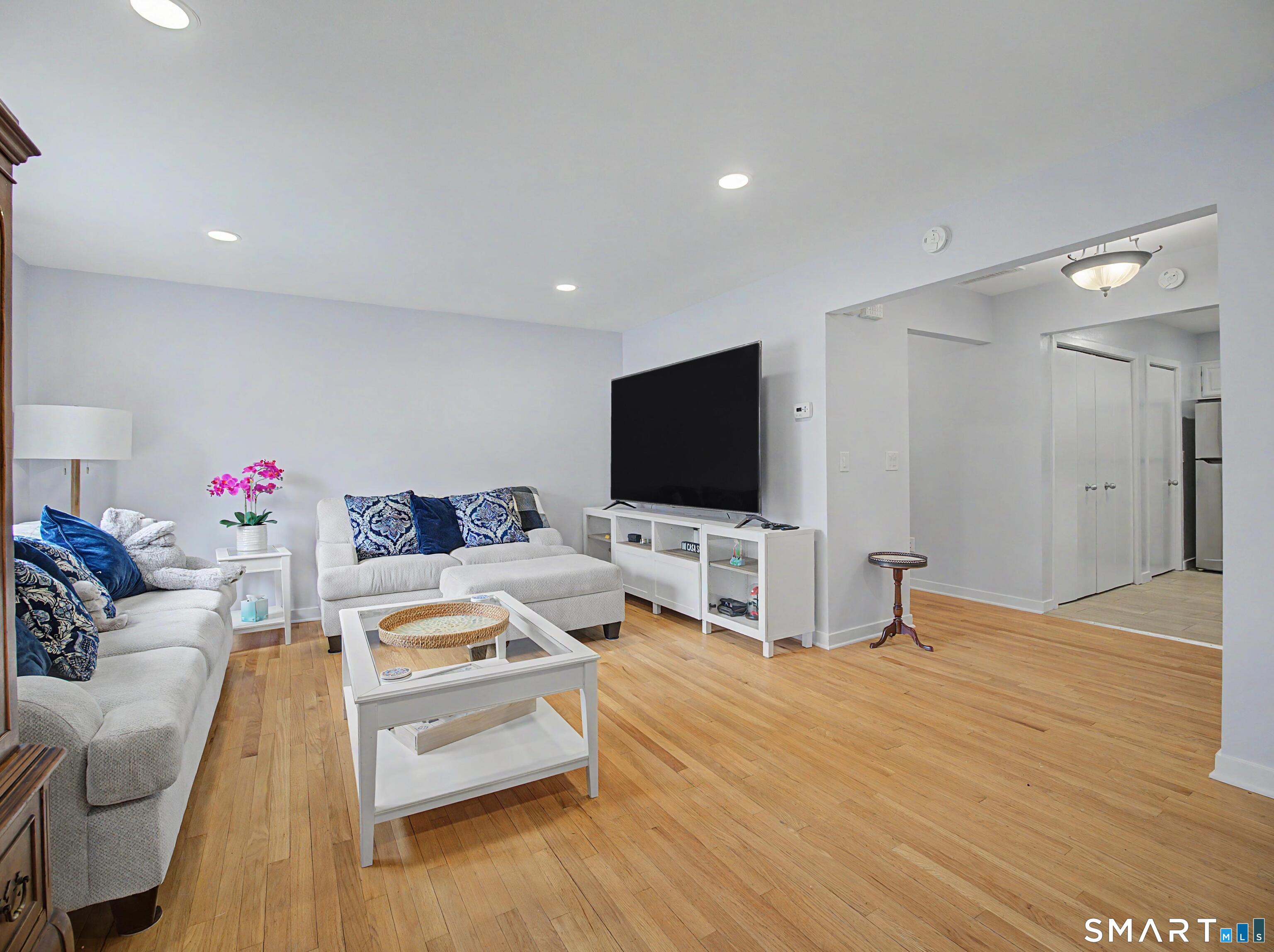 300 Flax Hill Road 3