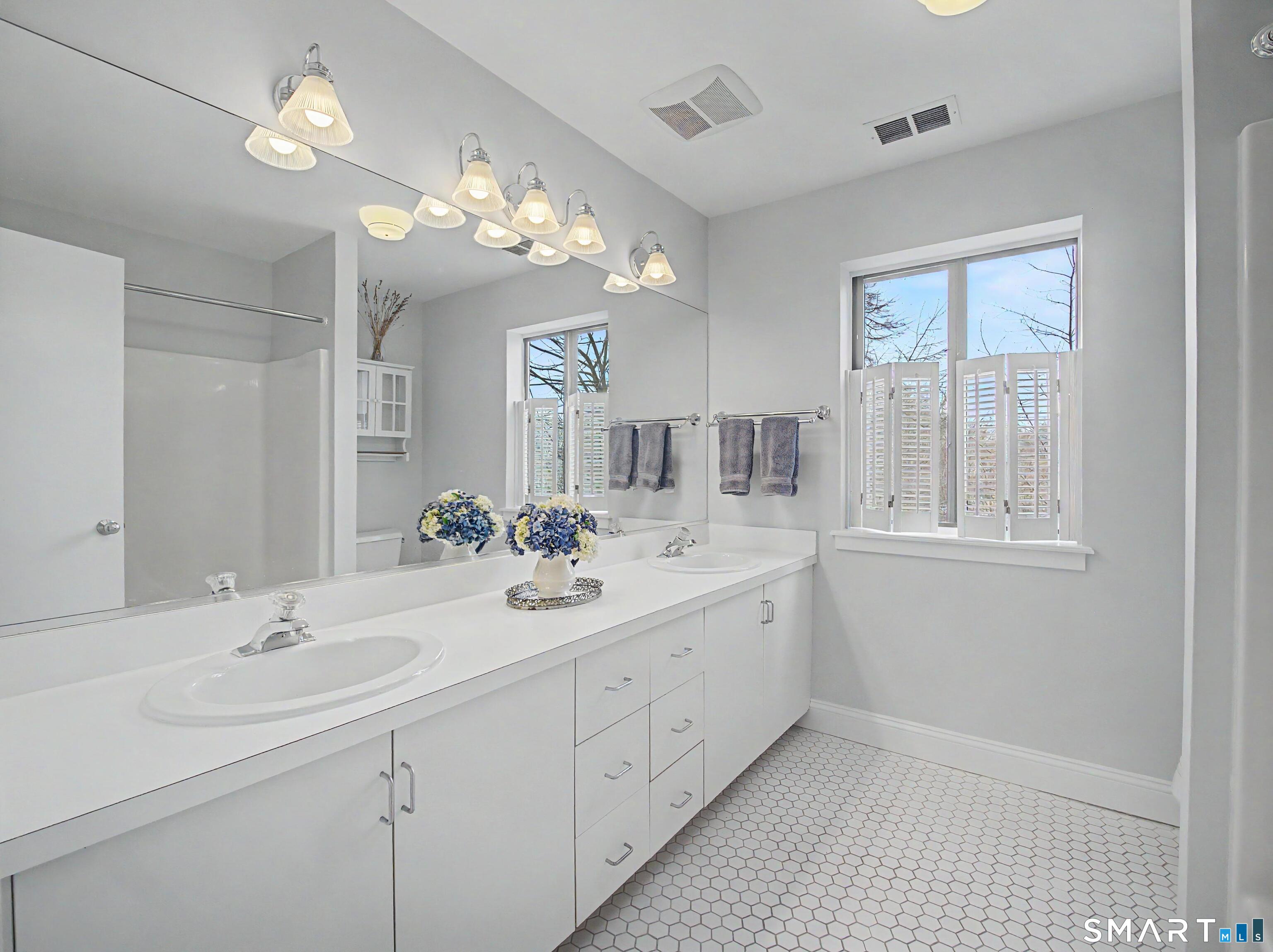 300 Flax Hill Road 3