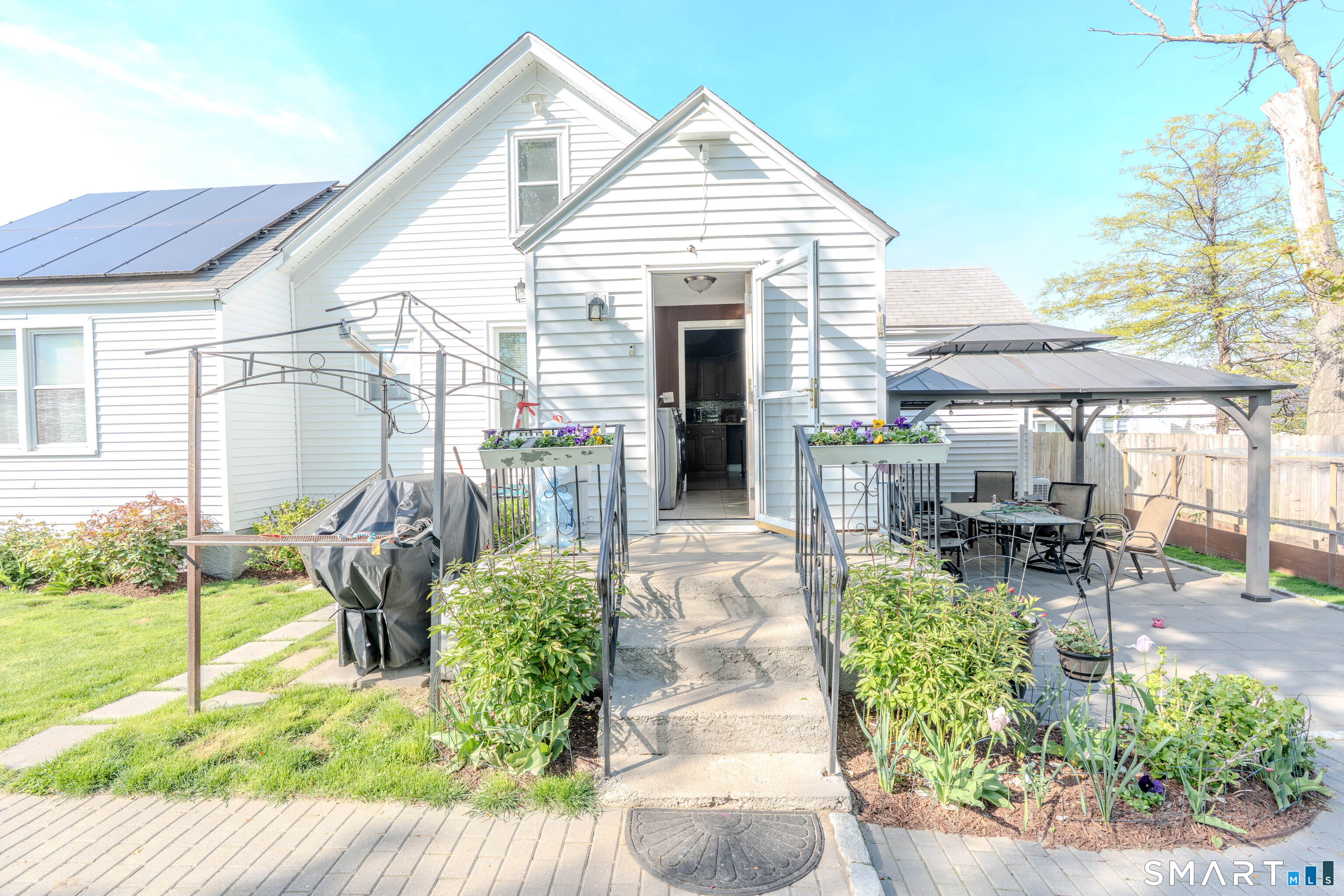 25 McKinley Avenue