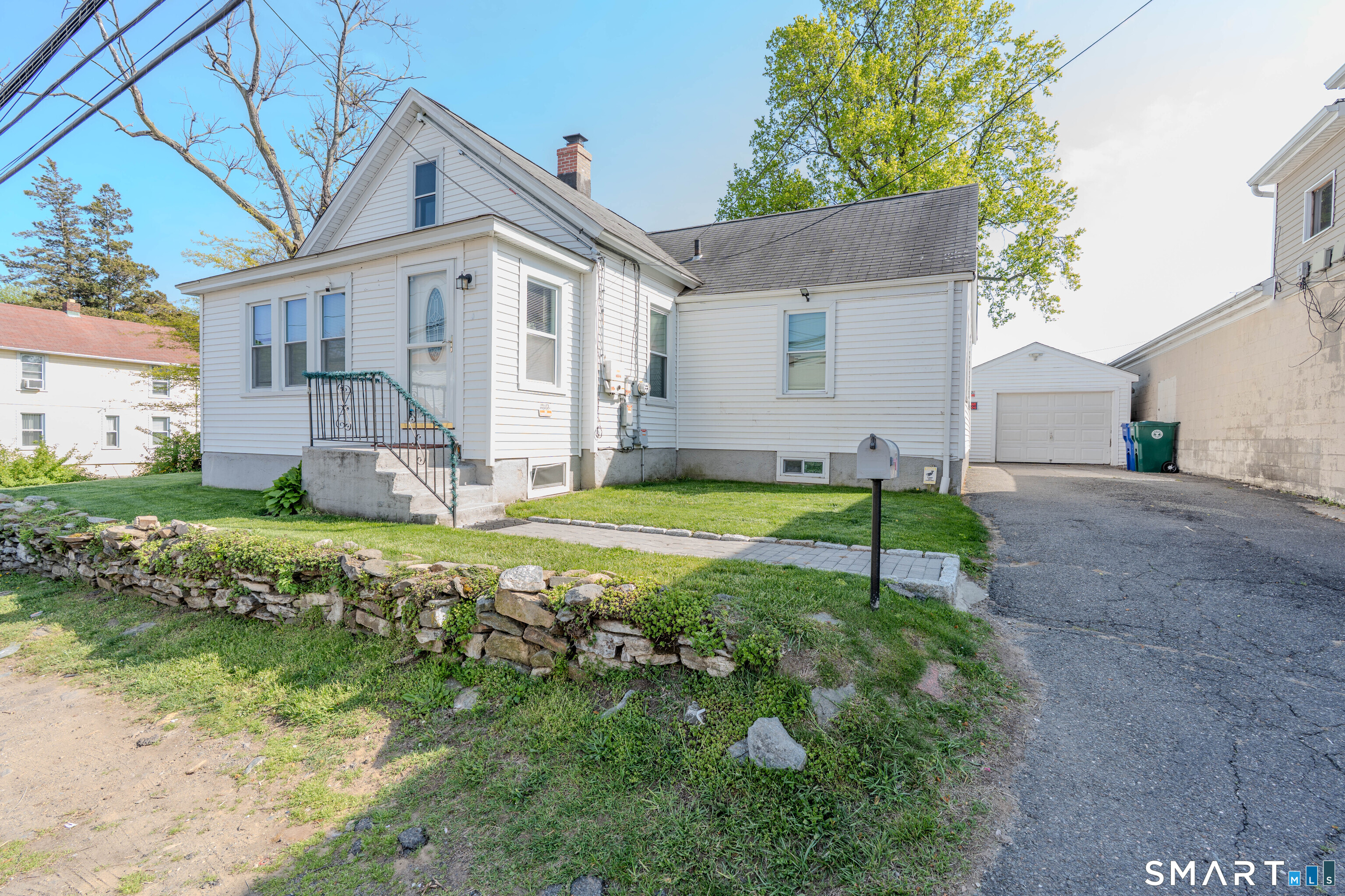 25 McKinley Avenue
