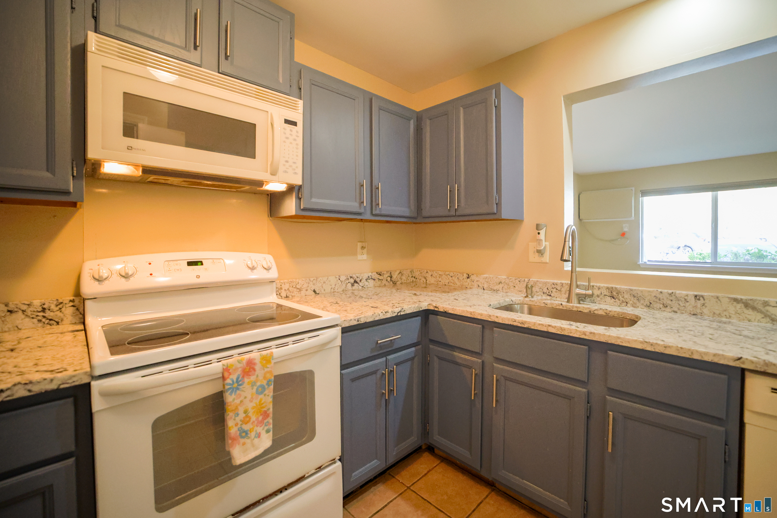 136 Pembroke Road 3-21