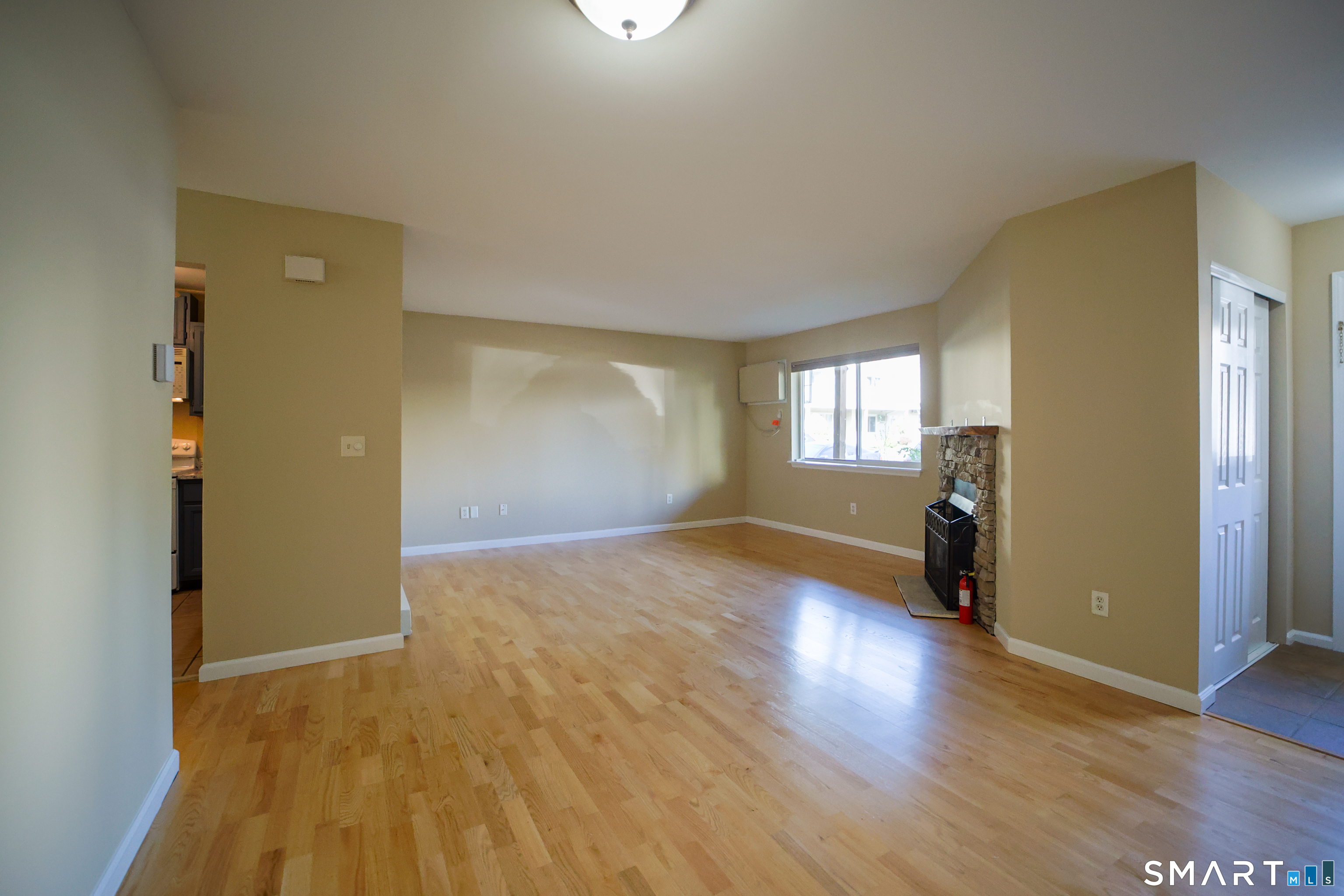 136 Pembroke Road 3-21