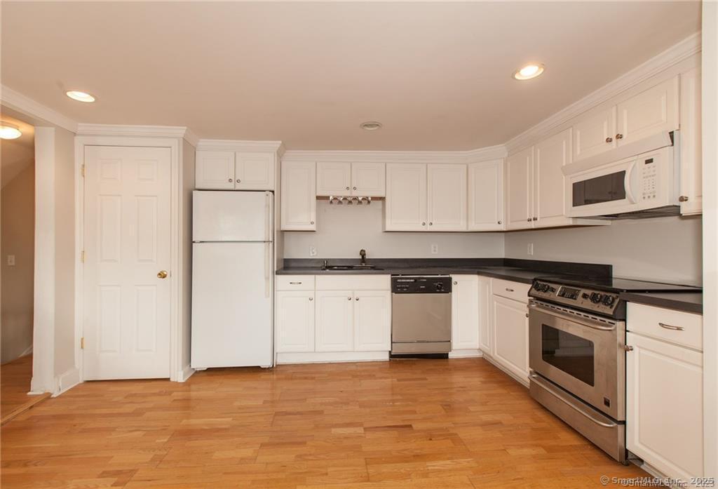 236 Flax Hill Road 2