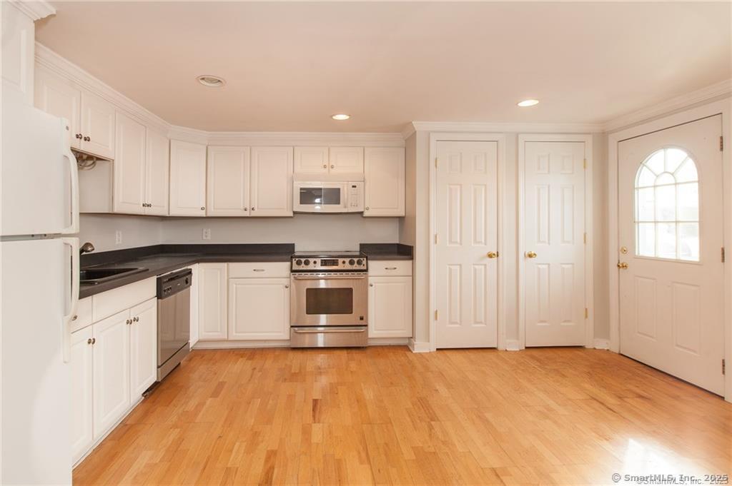 236 Flax Hill Road 2