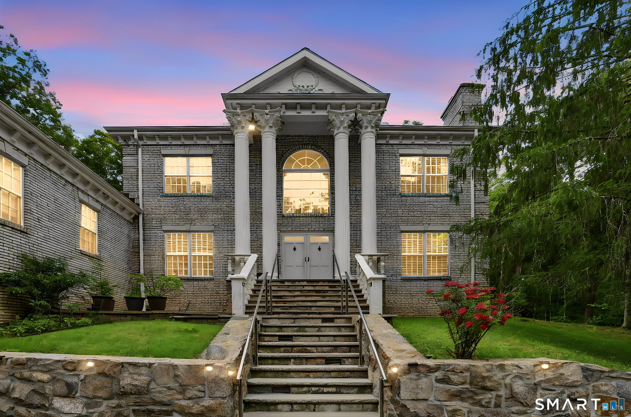 18 West Haviland Lane