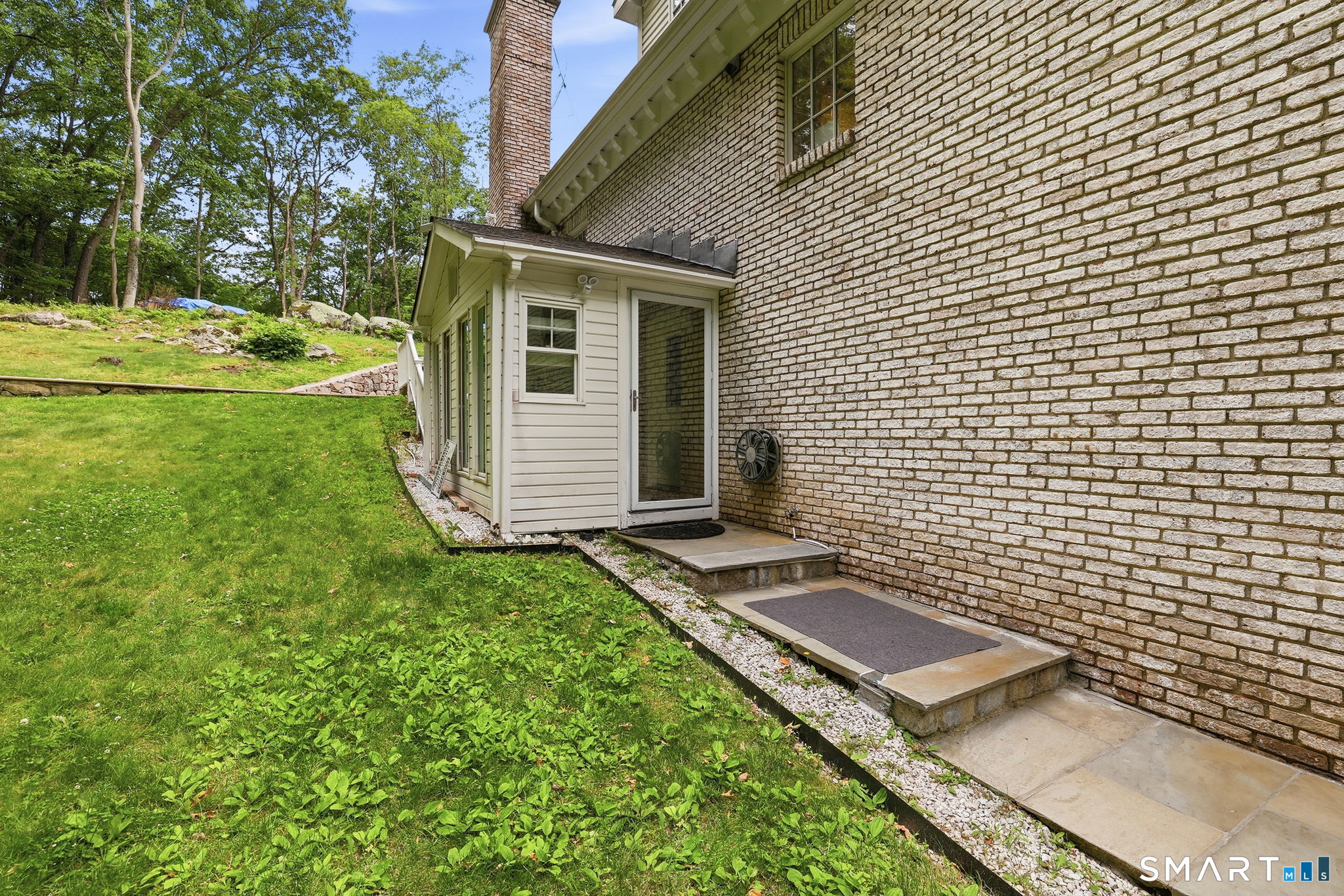 18 West Haviland Lane B