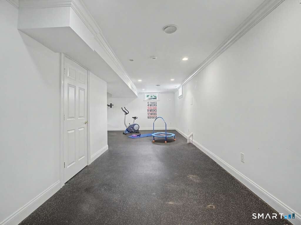 125 Skunk Lane
