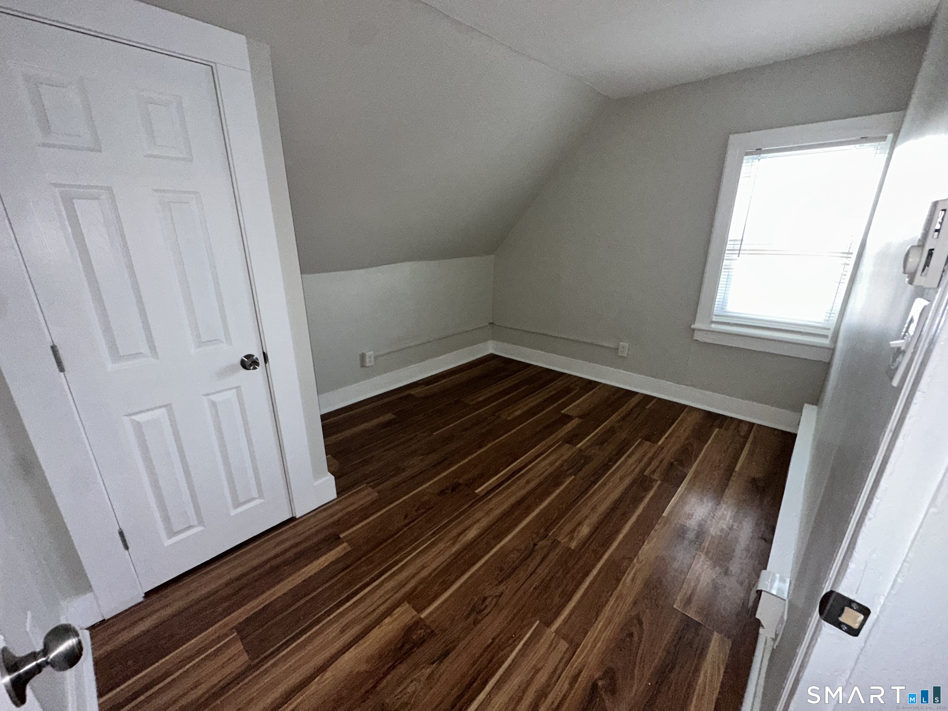 76-78 Sanford Avenue Unit: 3rd Fl