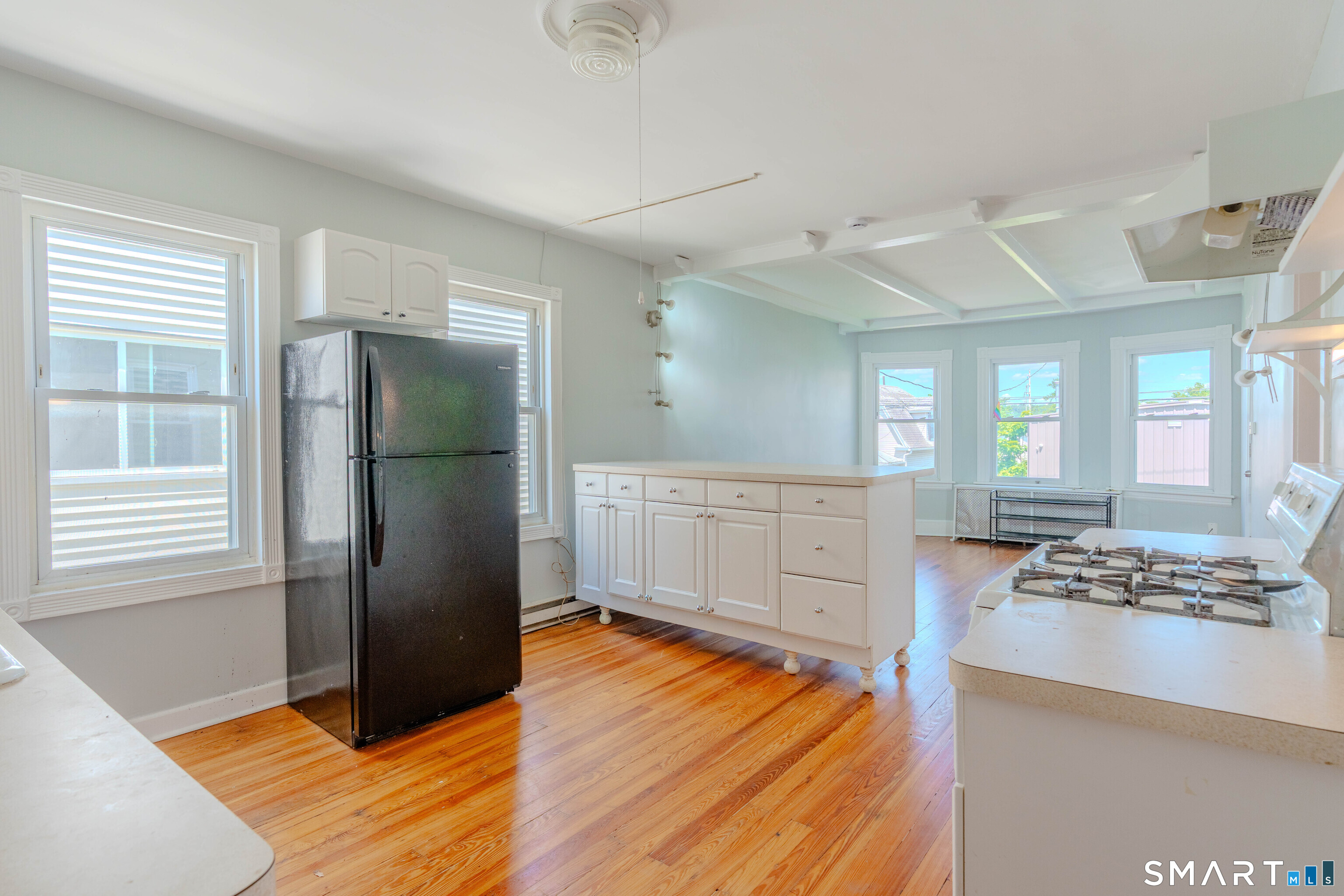 53-55 Davis Avenue Unit: B