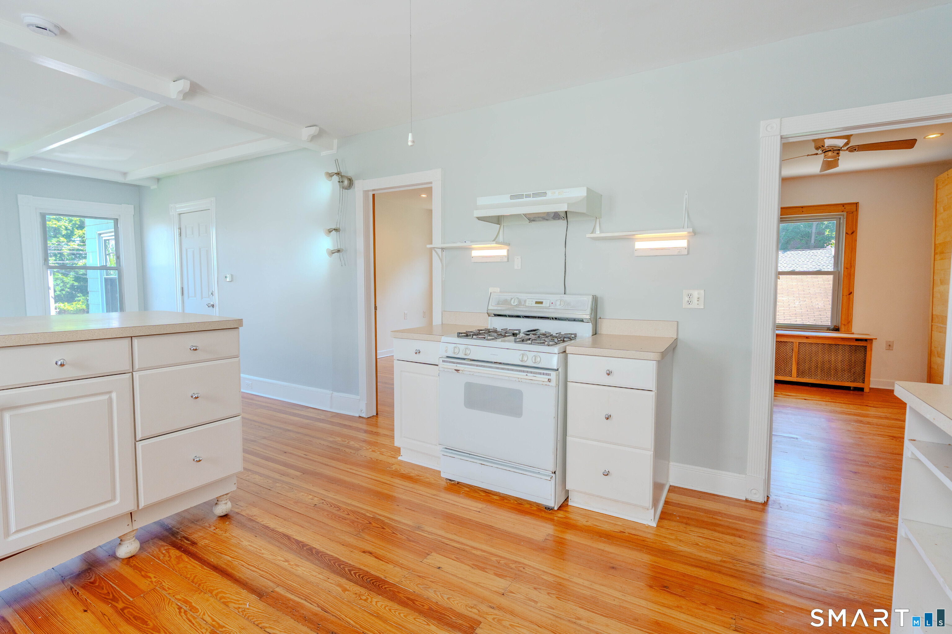 53-55 Davis Avenue Unit: B